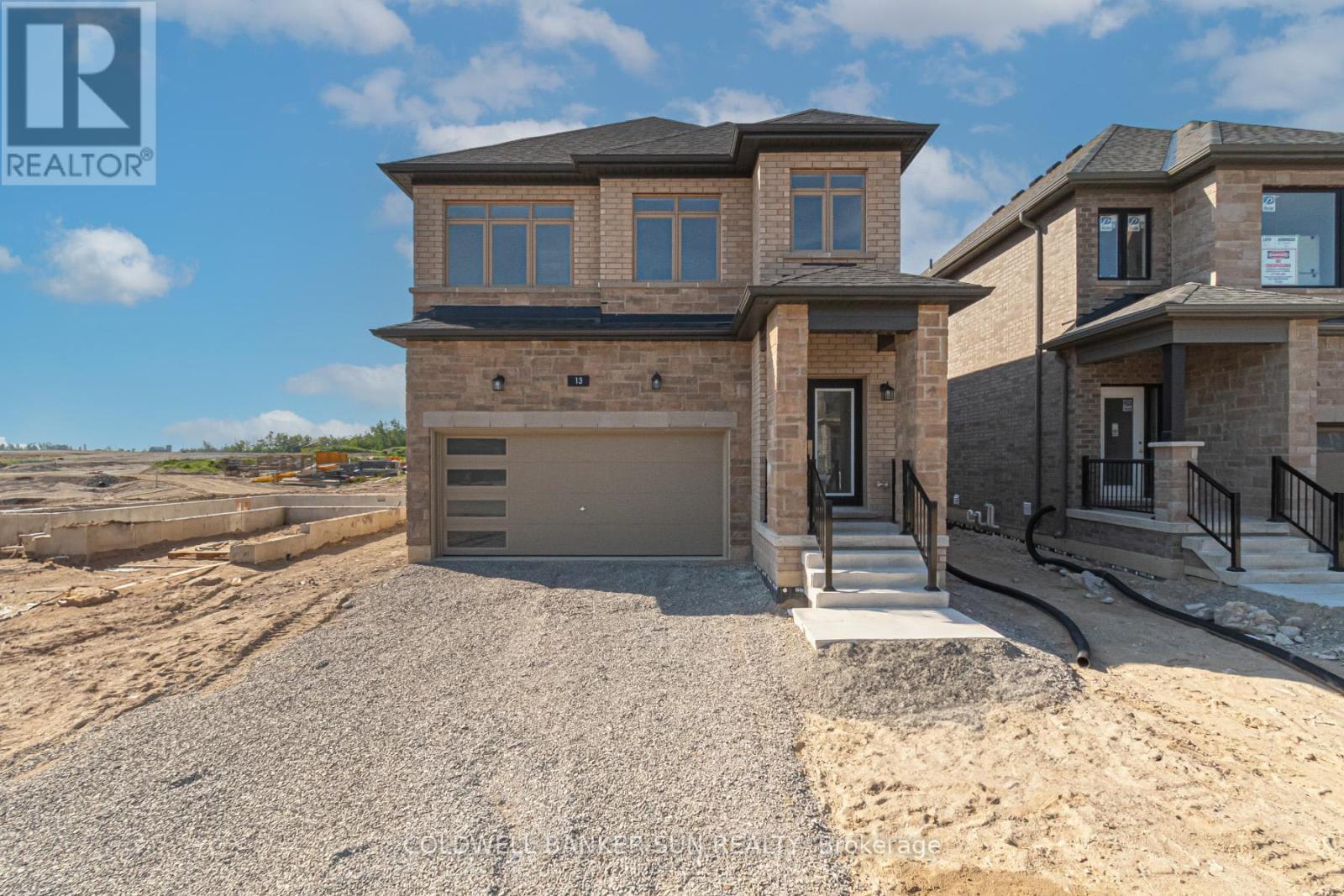 13 Ranch Terrace, Barrie, Ontario  L9J 0Y3 - Photo 2 - S12244076