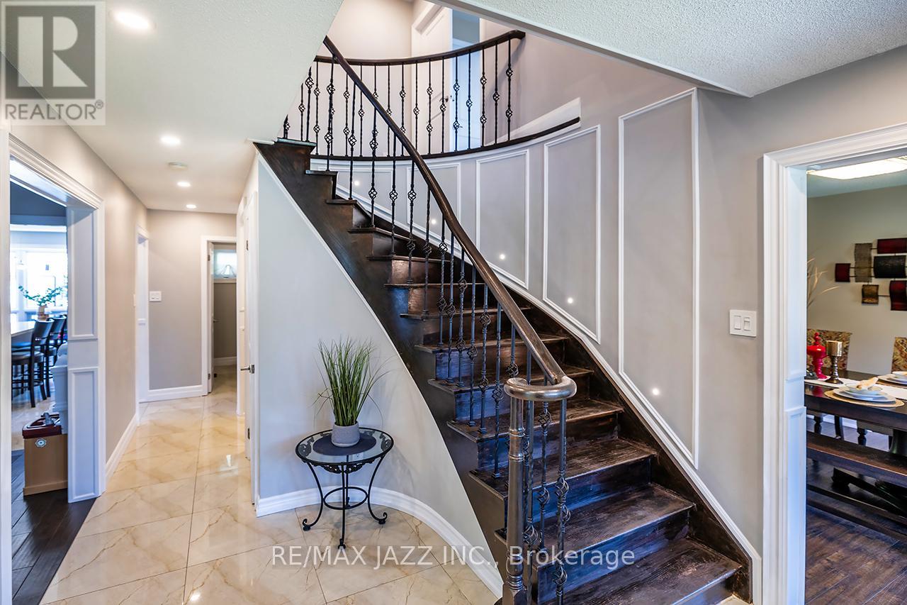 Property at 22 KINGSWOOD DRIVE image 4