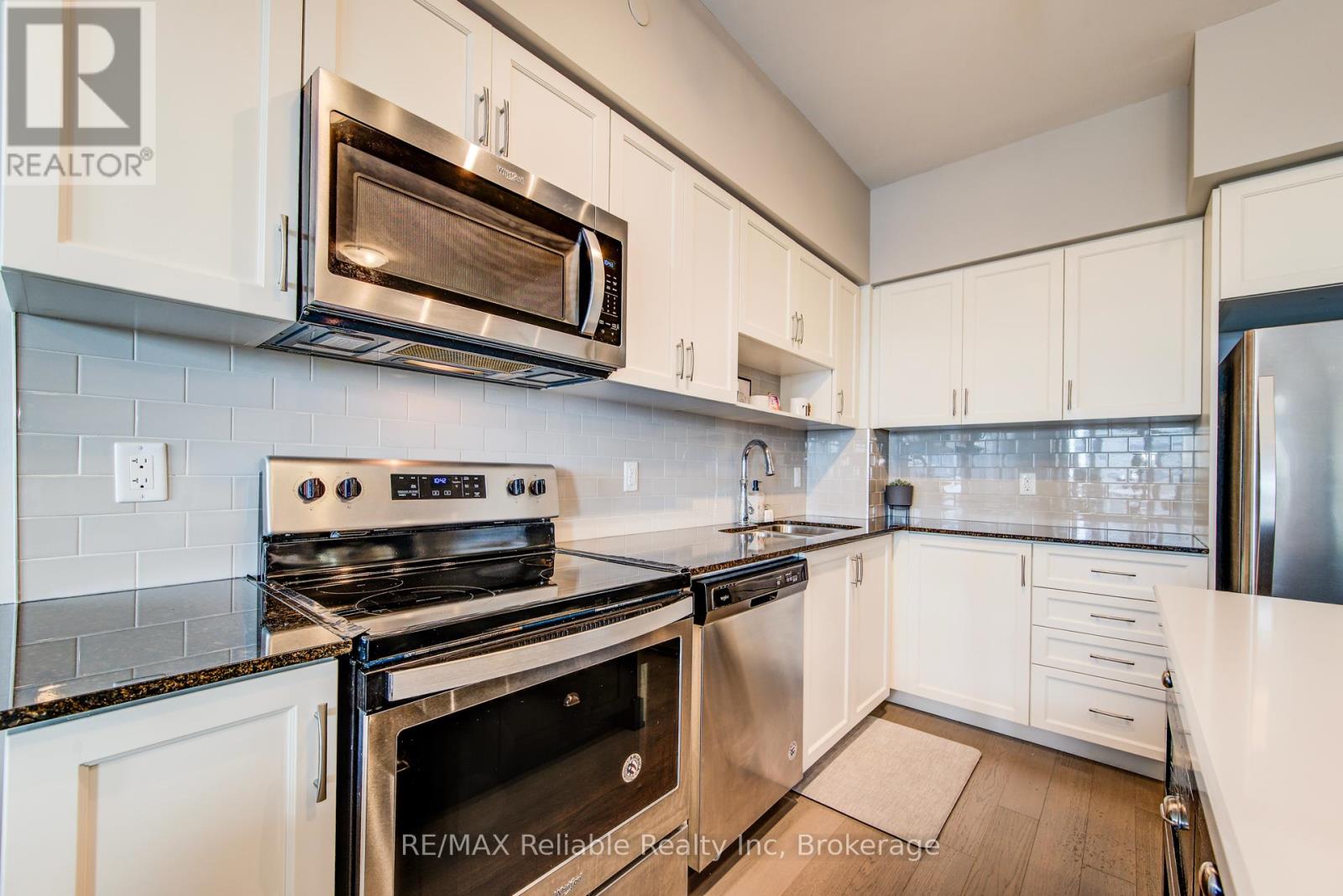 1706 - 155 Caroline Street S, Waterloo, Ontario  N2L 0J8 - Photo 10 - X12244099