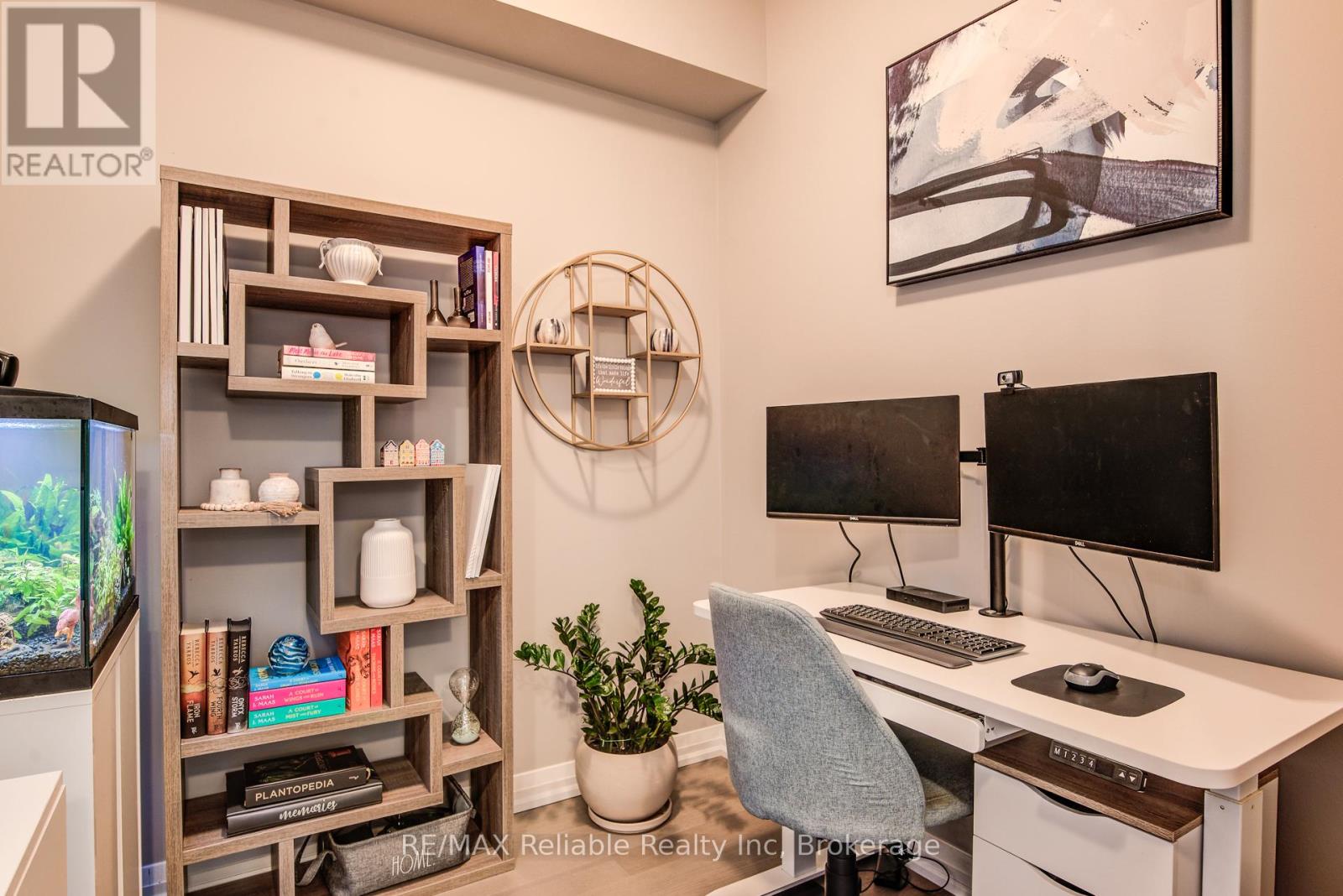 1706 - 155 Caroline Street S, Waterloo, Ontario  N2L 0J8 - Photo 6 - X12244099