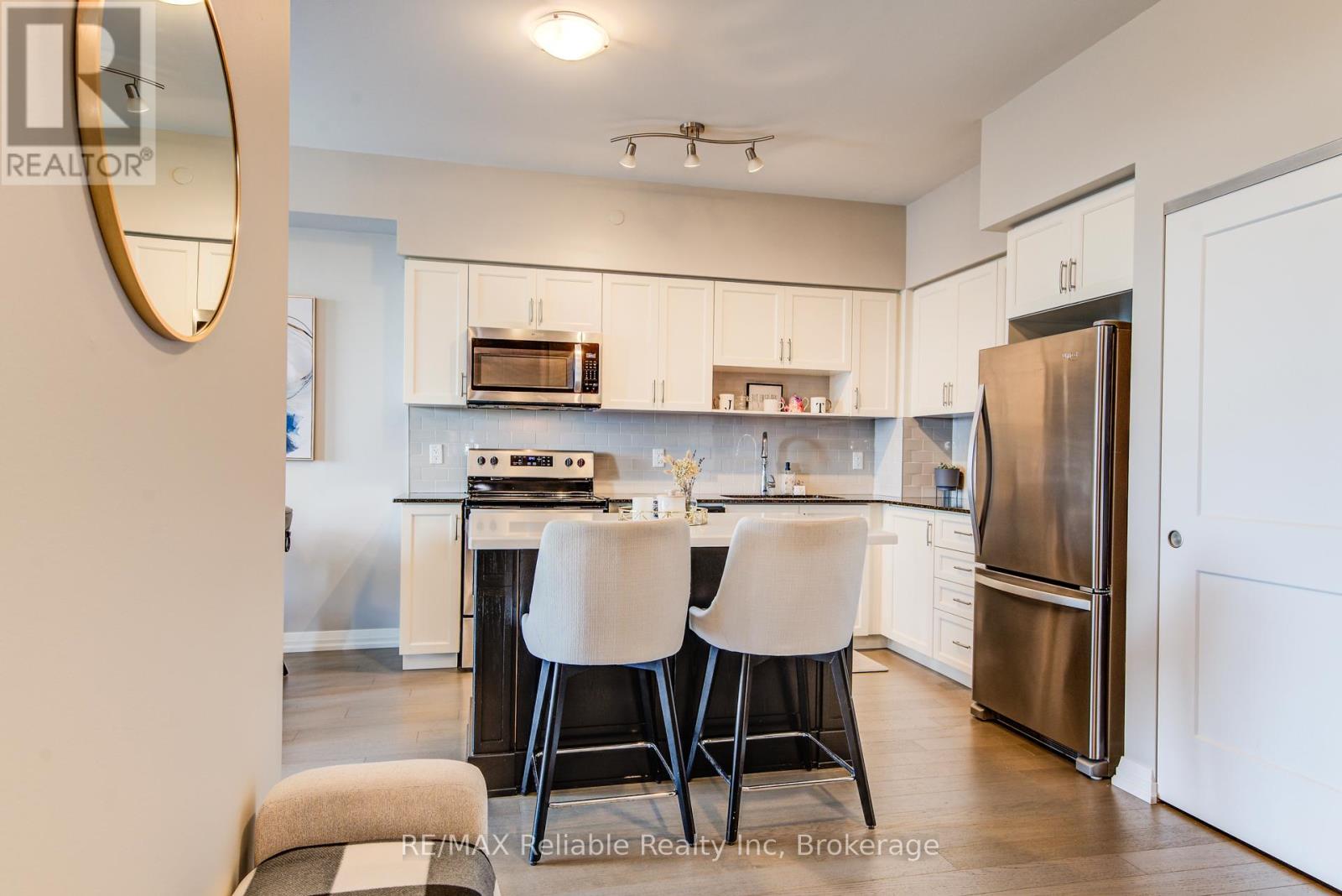 1706 - 155 Caroline Street S, Waterloo, Ontario  N2L 0J8 - Photo 7 - X12244099