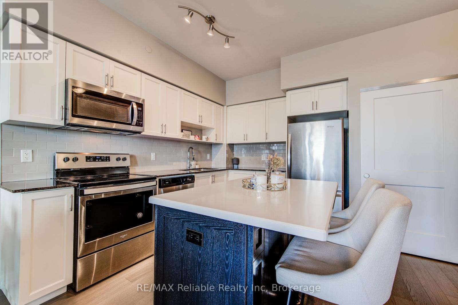 1706 - 155 Caroline Street S, Waterloo, Ontario  N2L 0J8 - Photo 9 - X12244099