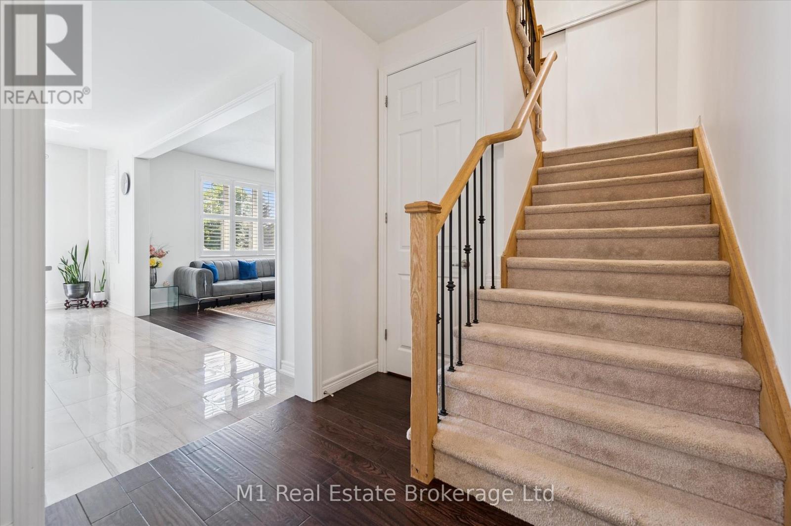 19 Findlay Way, Centre Wellington (Fergus), Ontario  N1M 0A4 - Photo 20 - X12244102