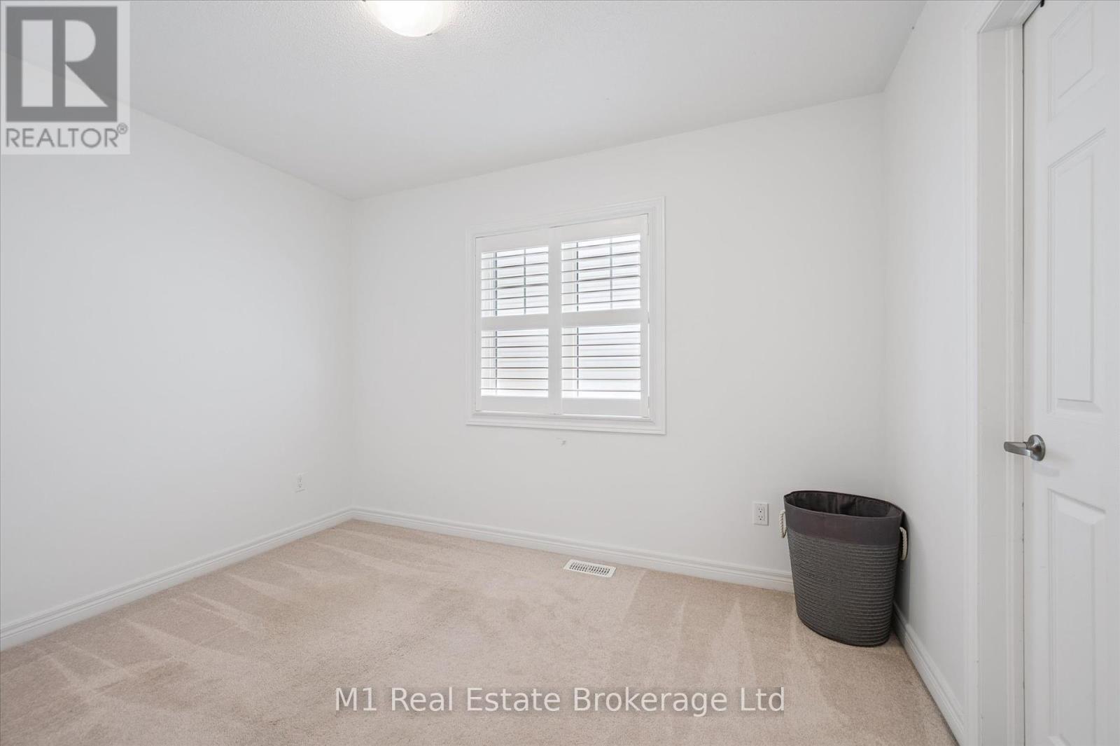 19 Findlay Way, Centre Wellington (Fergus), Ontario  N1M 0A4 - Photo 22 - X12244102