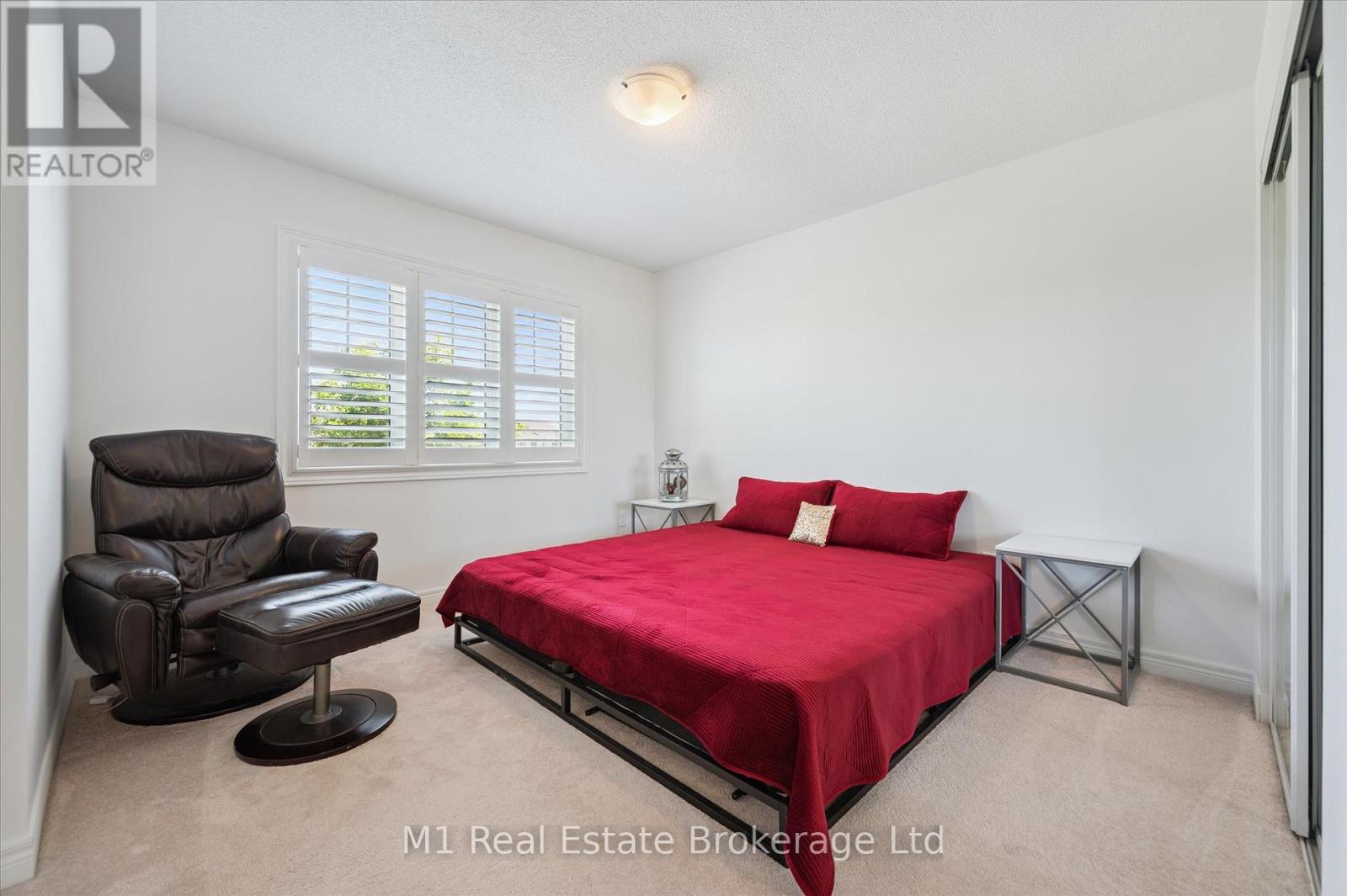 19 Findlay Way, Centre Wellington (Fergus), Ontario  N1M 0A4 - Photo 23 - X12244102