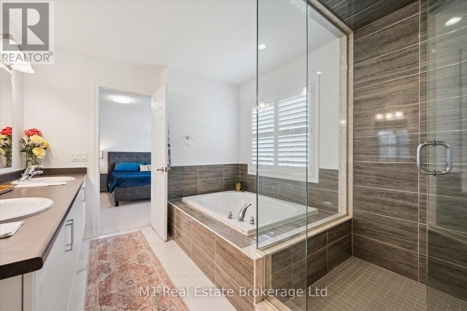 19 Findlay Way, Centre Wellington (Fergus), Ontario  N1M 0A4 - Photo 31 - X12244102