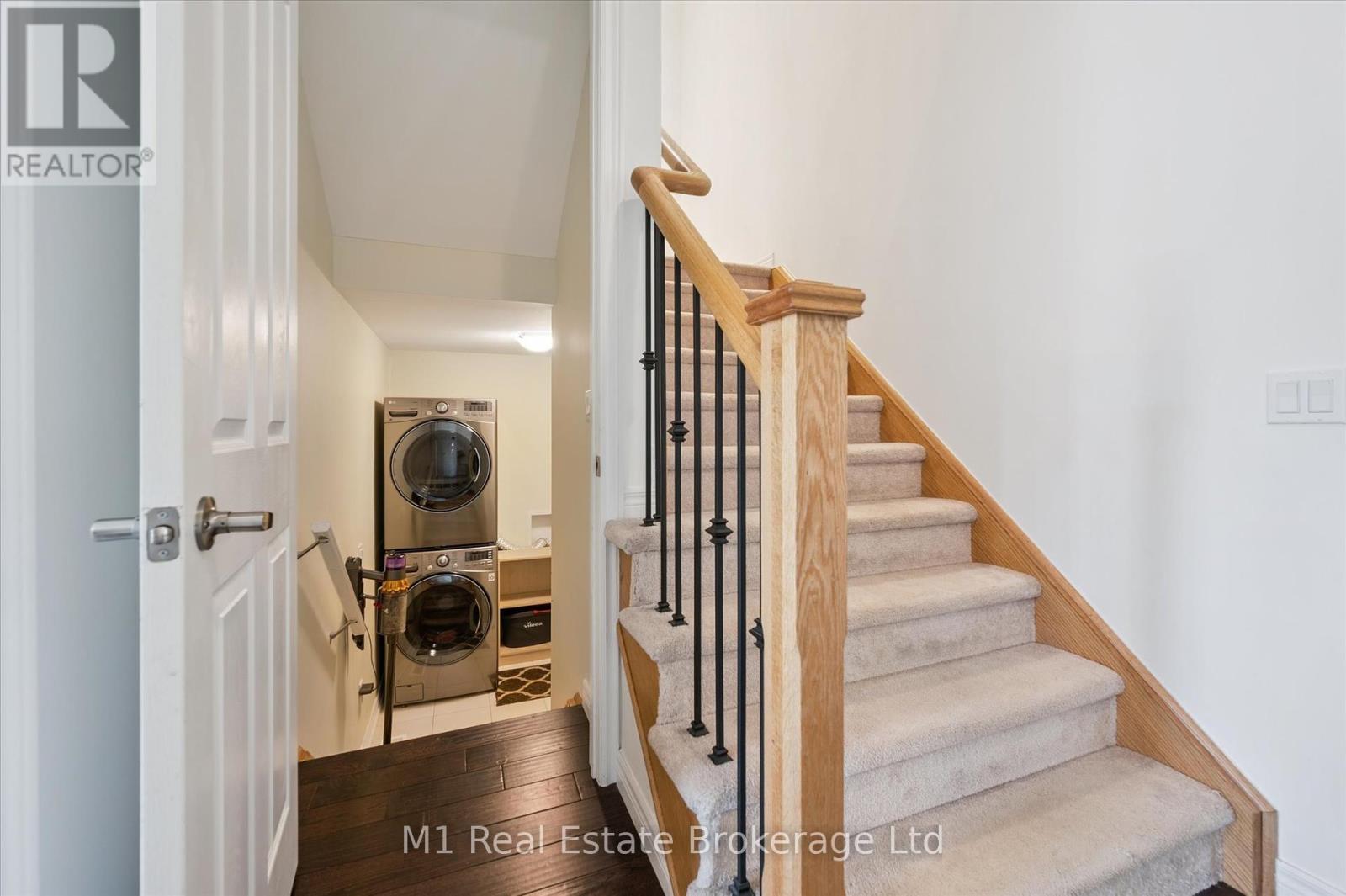 19 Findlay Way, Centre Wellington (Fergus), Ontario  N1M 0A4 - Photo 32 - X12244102