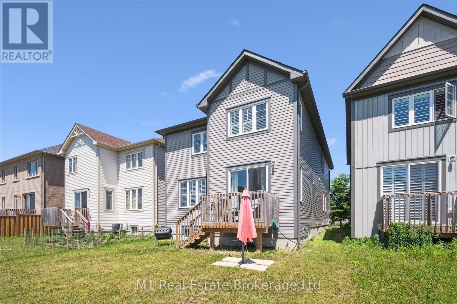 19 Findlay Way, Centre Wellington (Fergus), Ontario  N1M 0A4 - Photo 38 - X12244102
