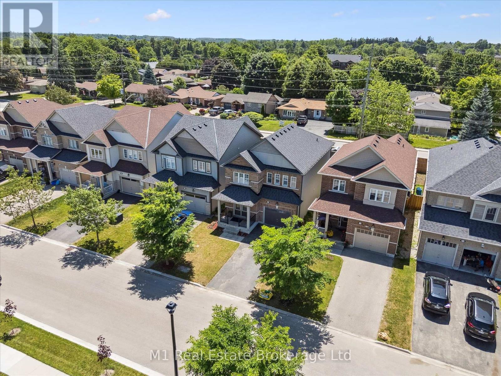 19 Findlay Way, Centre Wellington (Fergus), Ontario  N1M 0A4 - Photo 44 - X12244102