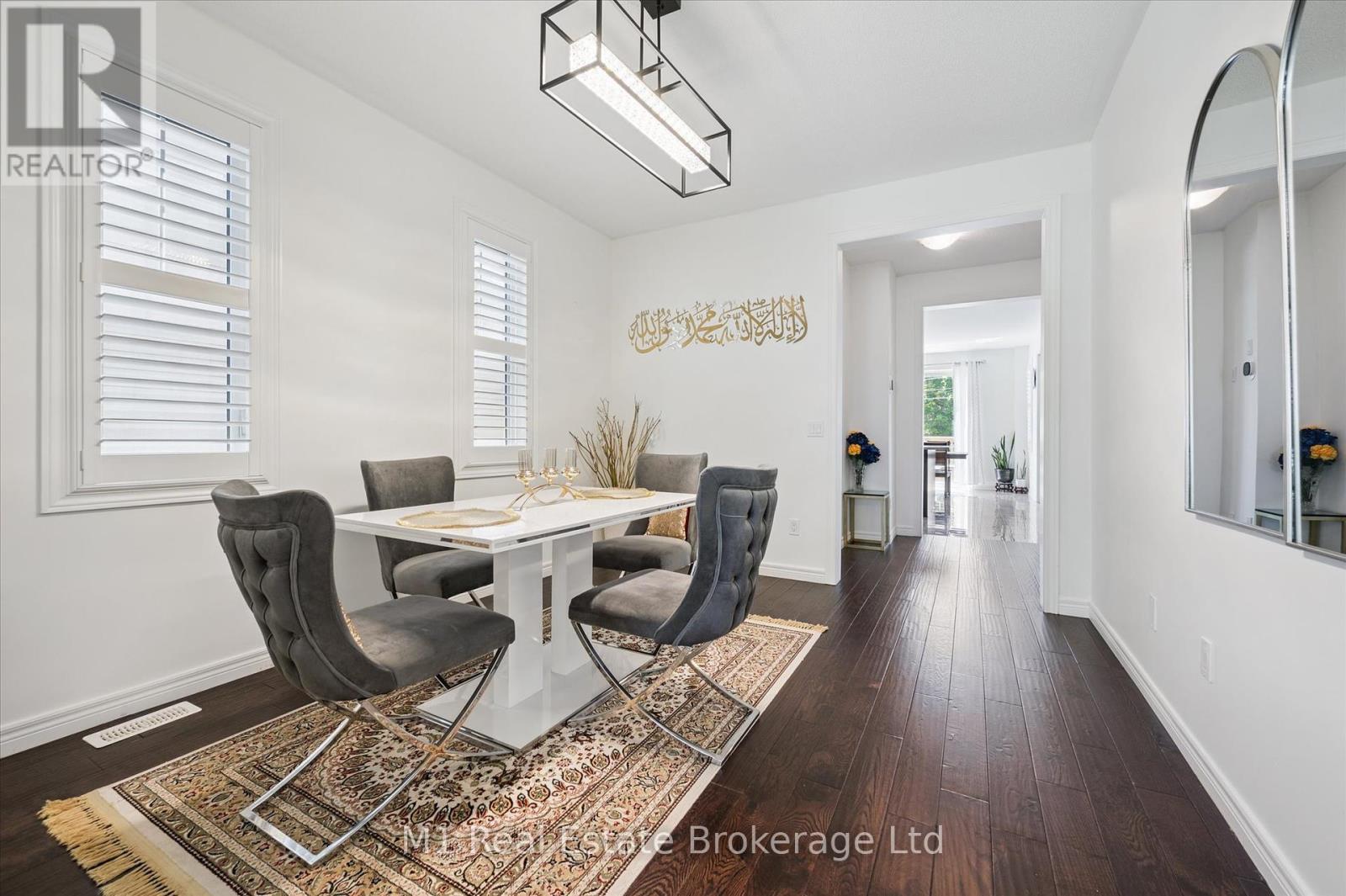 19 Findlay Way, Centre Wellington (Fergus), Ontario  N1M 0A4 - Photo 7 - X12244102
