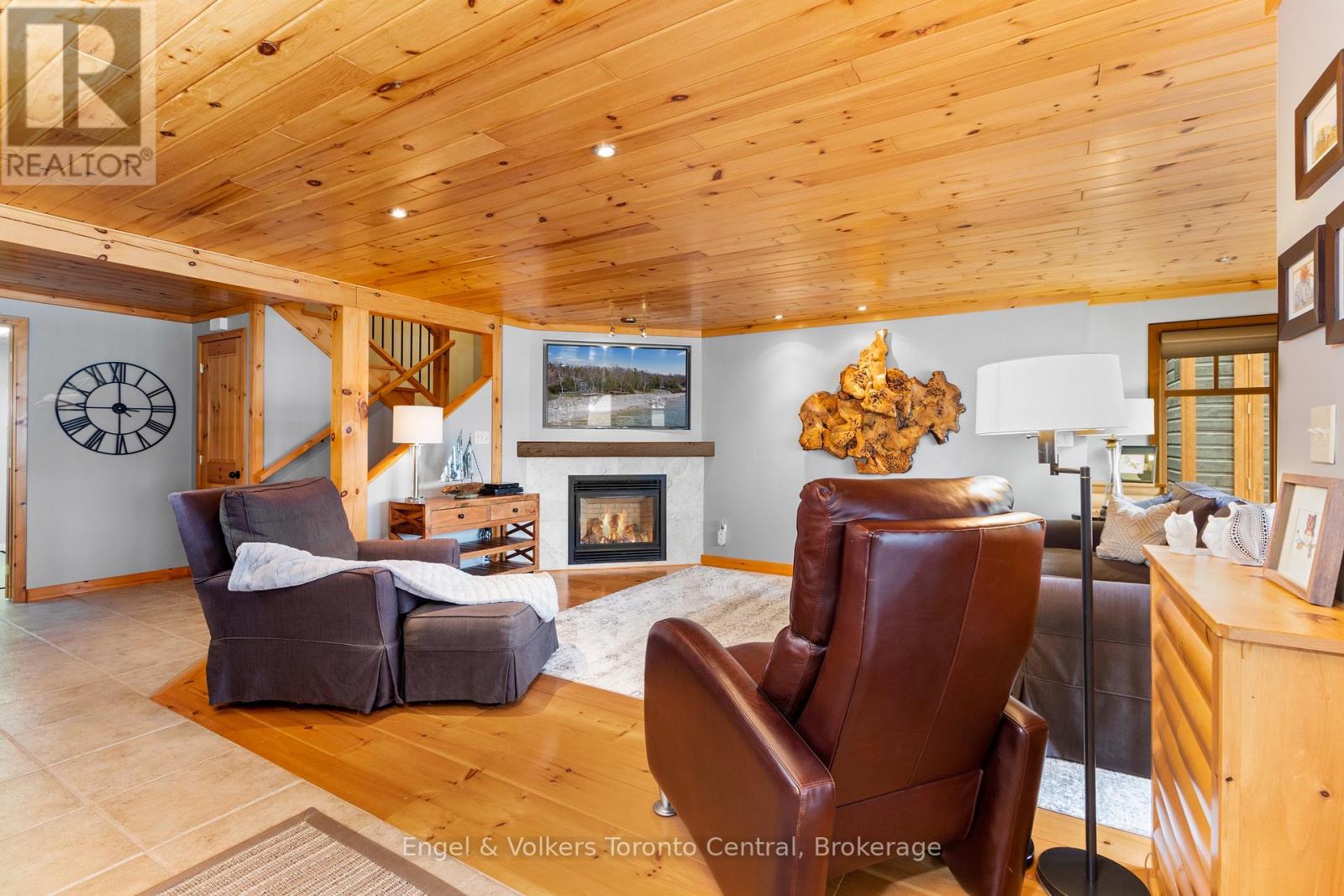 54 William Street, Northern Bruce Peninsula, Ontario  N0H 1W0 - Photo 22 - X12244115