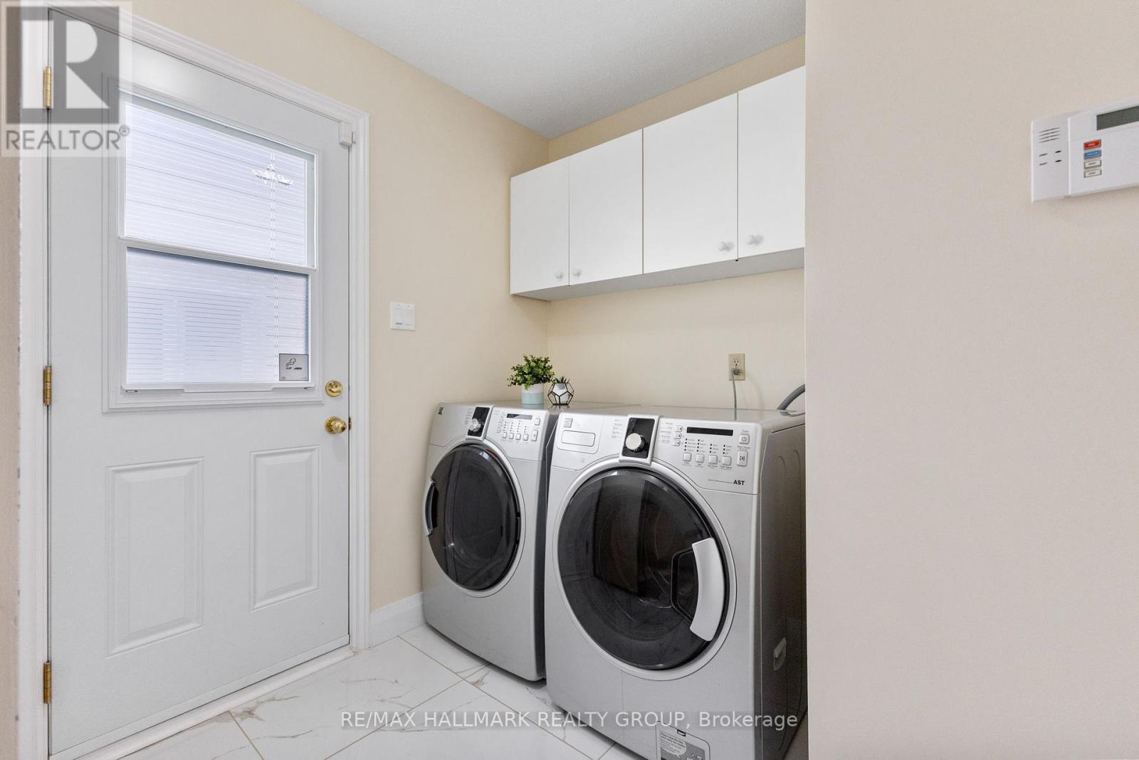 Property at 19 NOTMAN WAY image 4