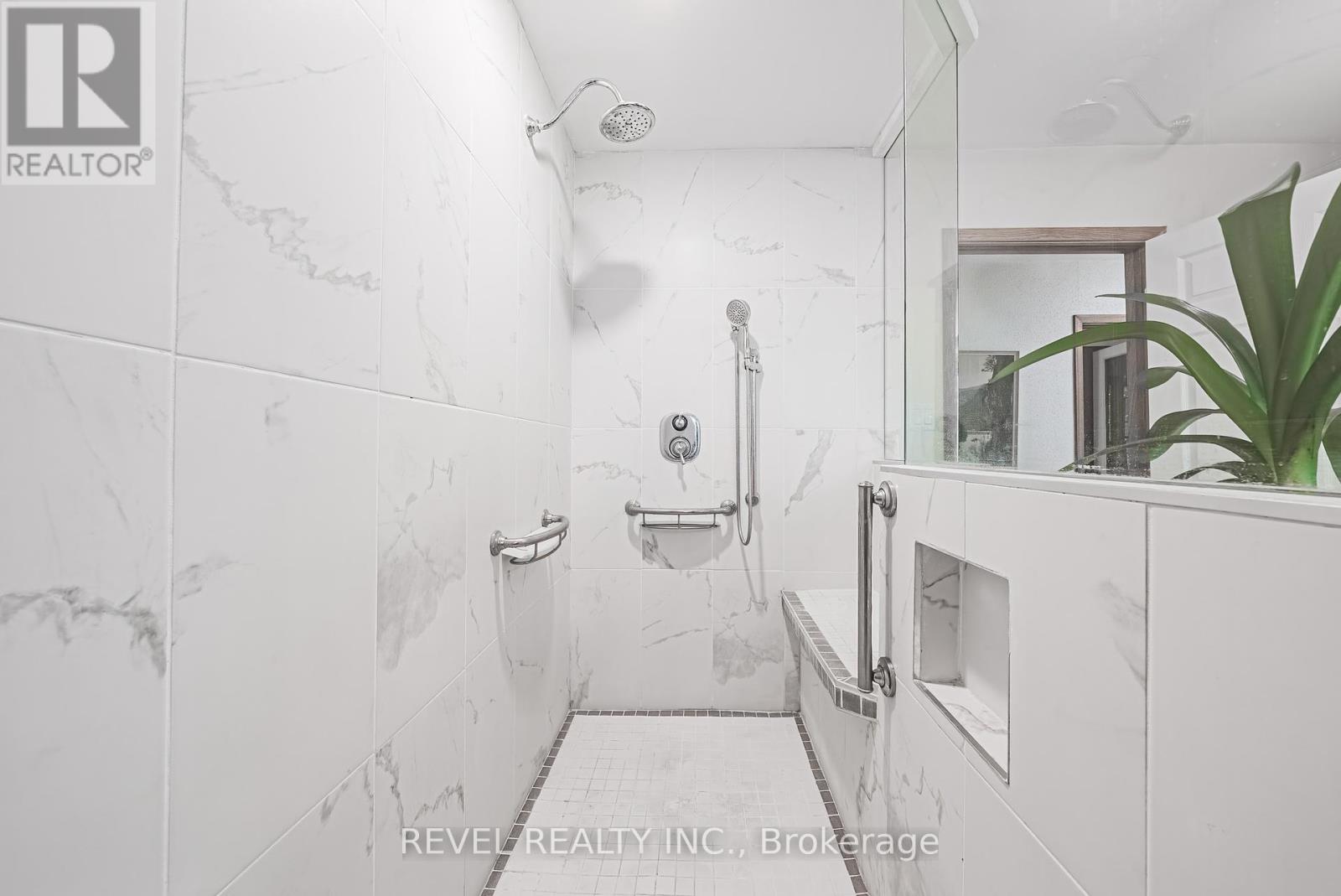 2156 Lower Base Line, Oakville, Ontario  L6M 4G1 - Photo 21 - W12244034