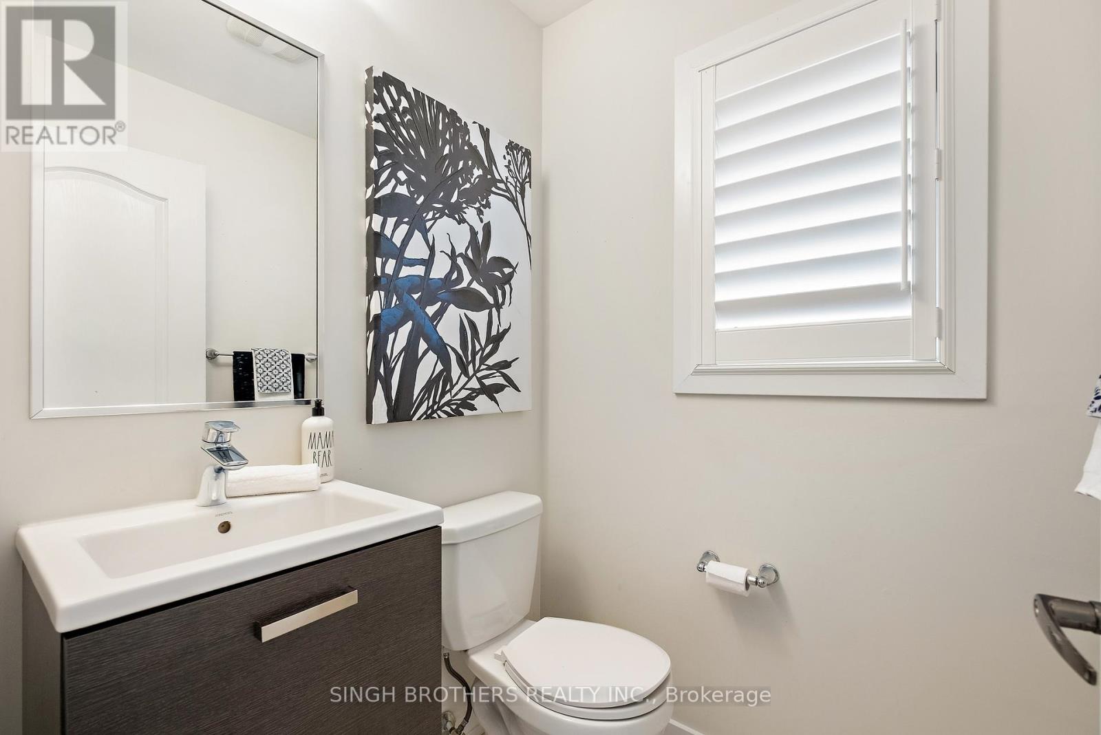 Property at 21 HOOVER ROAD image 4