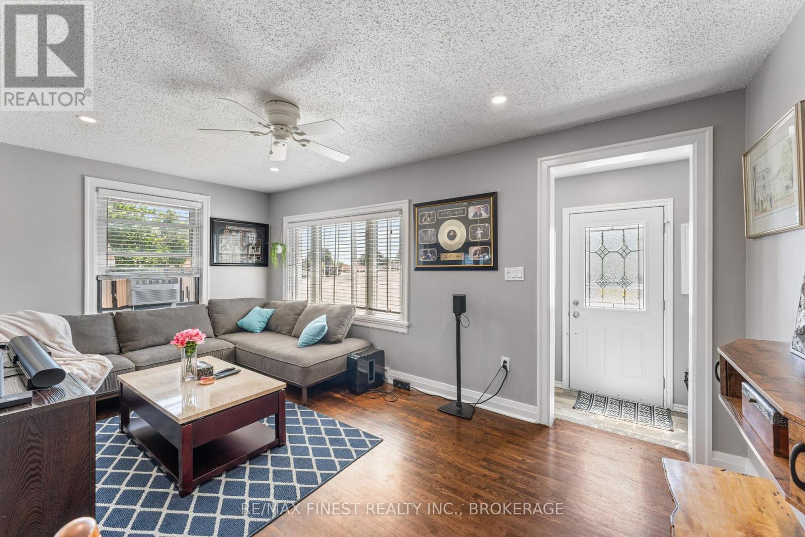 Property at 181 YORK STREET image 4