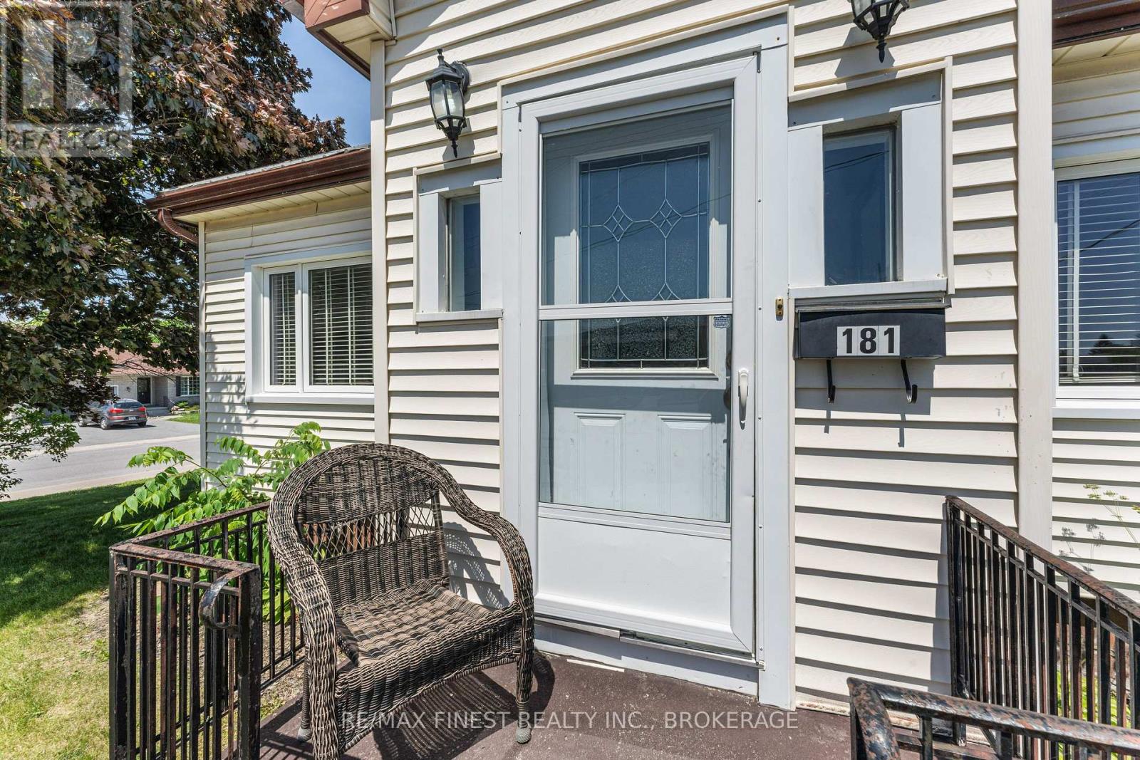 Property at 181 YORK STREET image 3