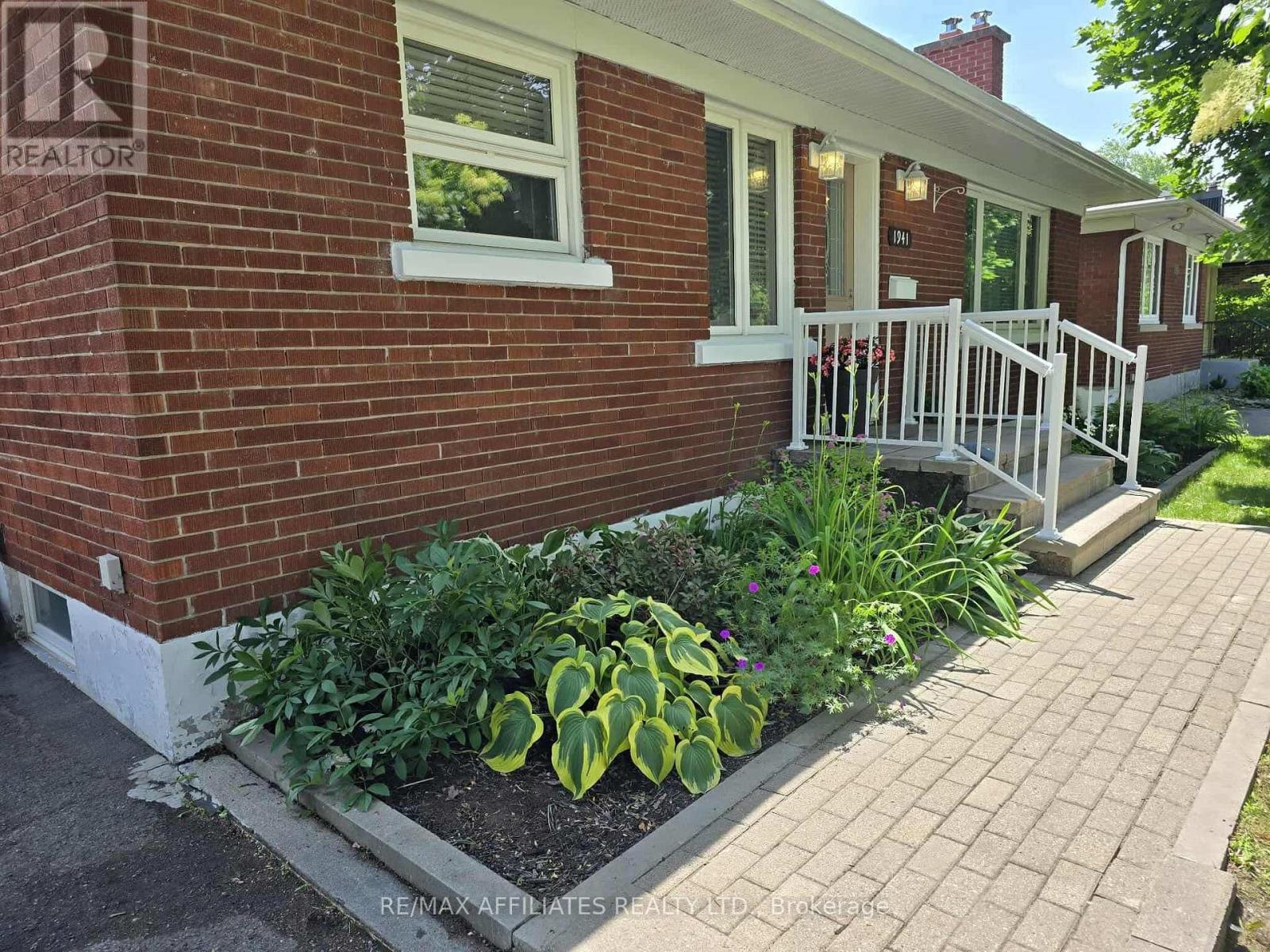 Property at 1941 HAIG DRIVE image 2