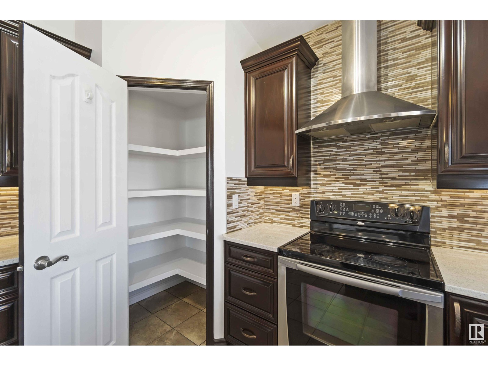 31 Deer Ridge Dr, St. Albert, Alberta  T8N 5Y9 - Photo 21 - E4444185