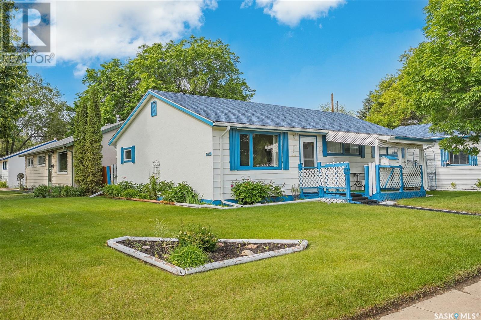 937 R AVENUE N, saskatoon, Saskatchewan