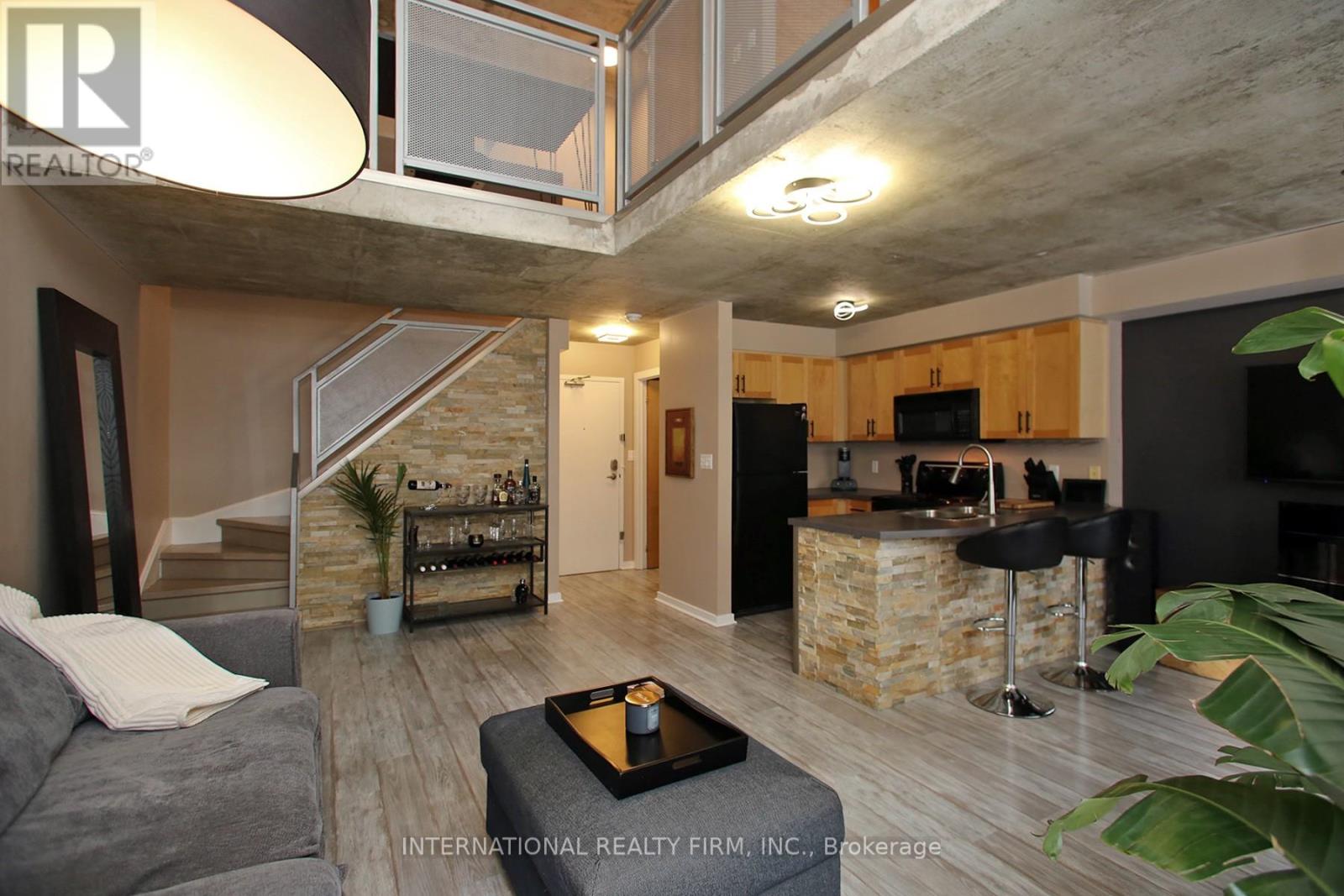 408 - 800 King Street W, Toronto, Ontario  M5V 3M7 - Photo 10 - C12244187