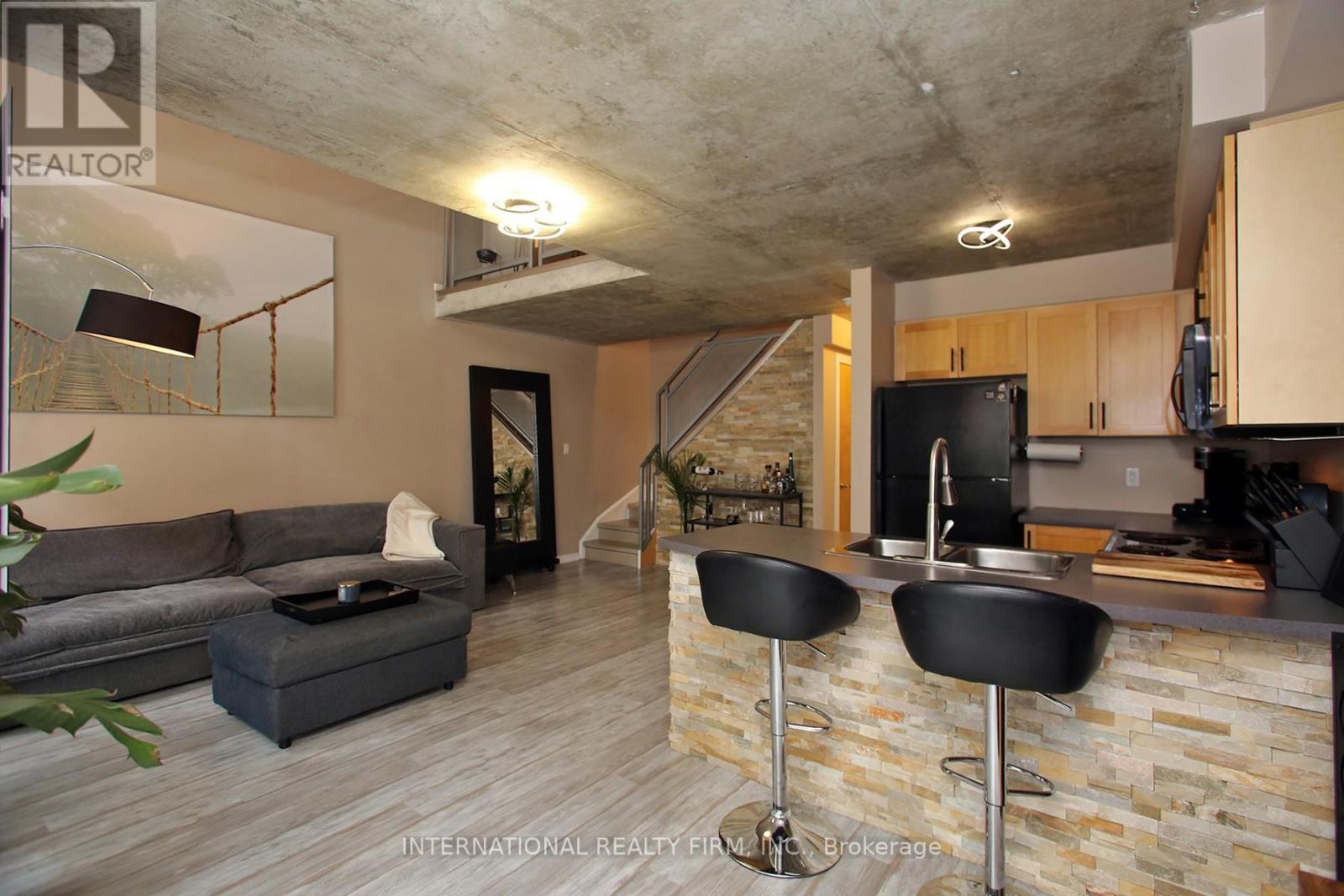 408 - 800 King Street W, Toronto, Ontario  M5V 3M7 - Photo 4 - C12244187