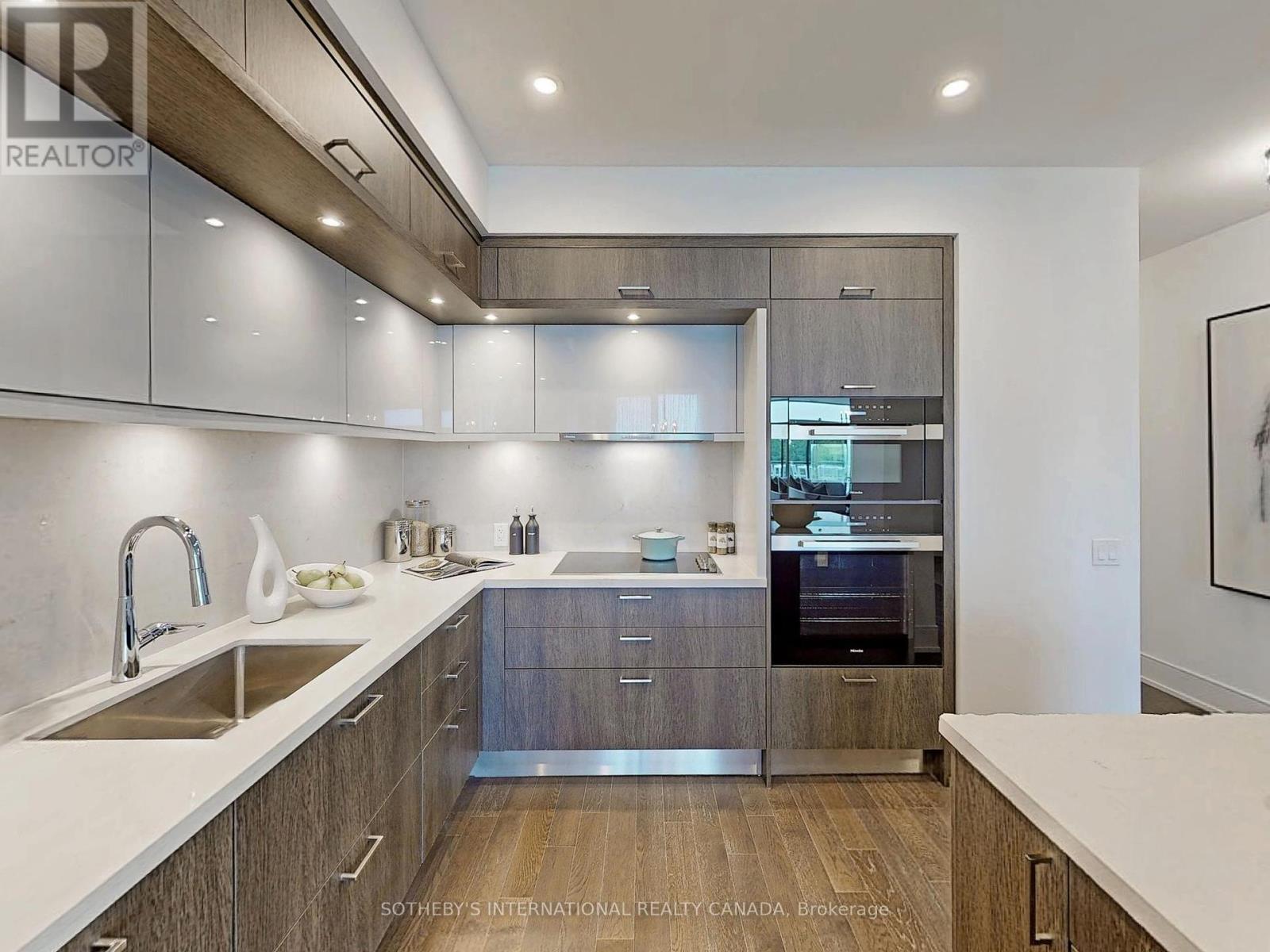 518 - 30 Inn On The Park Drive, Toronto, Ontario  M3C 0P7 - Photo 10 - C12244249
