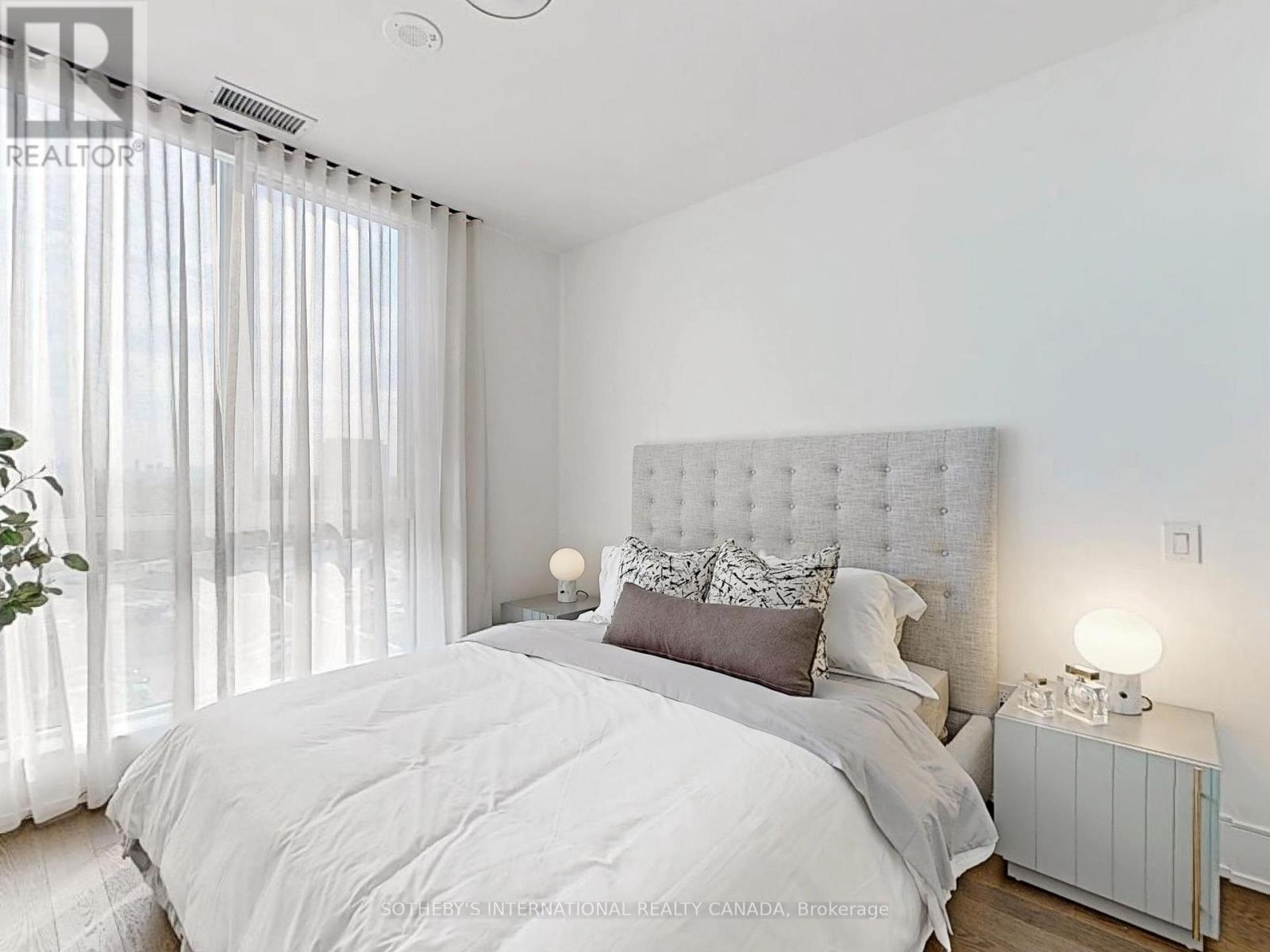 518 - 30 Inn On The Park Drive, Toronto, Ontario  M3C 0P7 - Photo 32 - C12244249