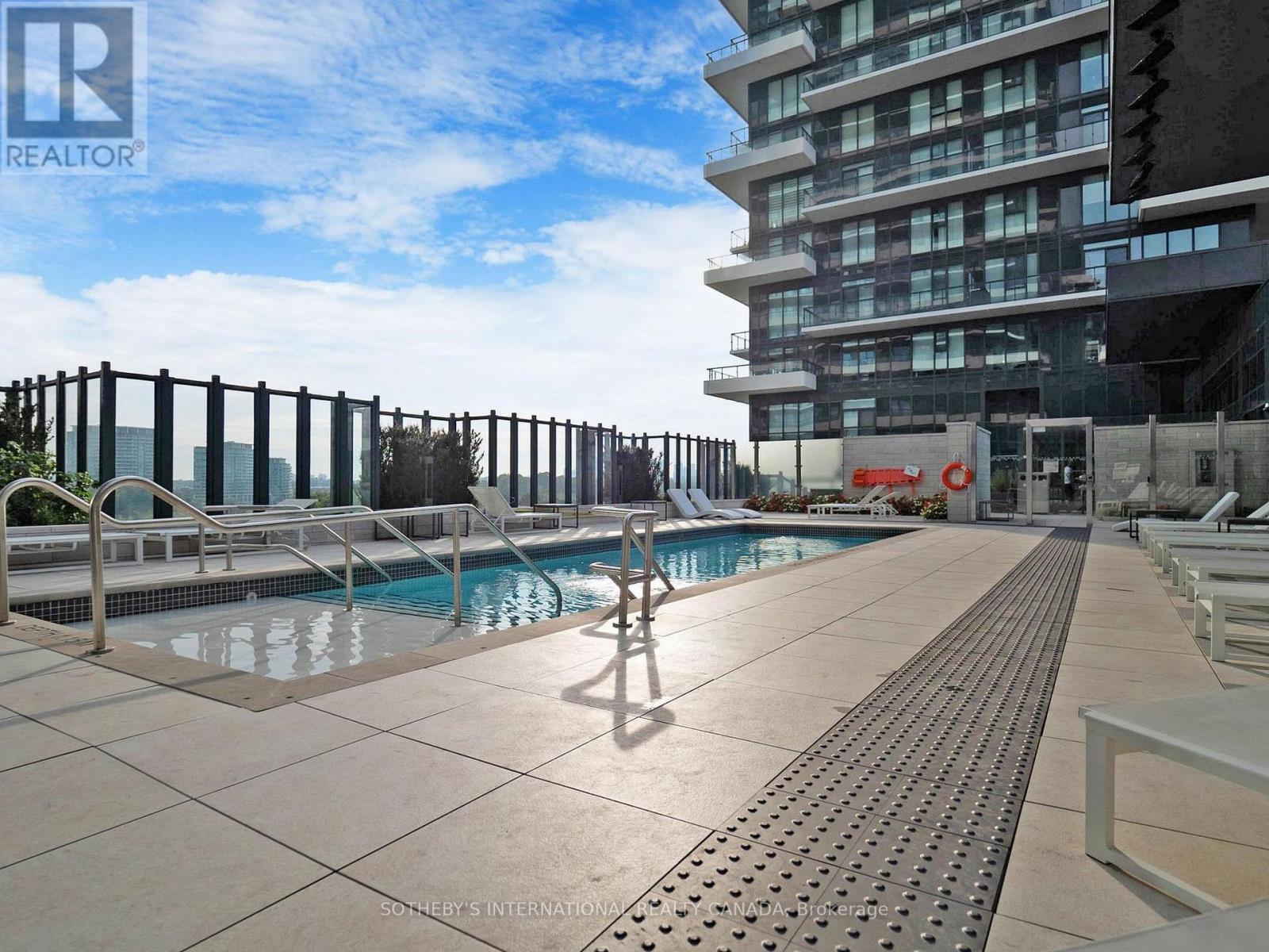 518 - 30 Inn On The Park Drive, Toronto, Ontario  M3C 0P7 - Photo 47 - C12244249