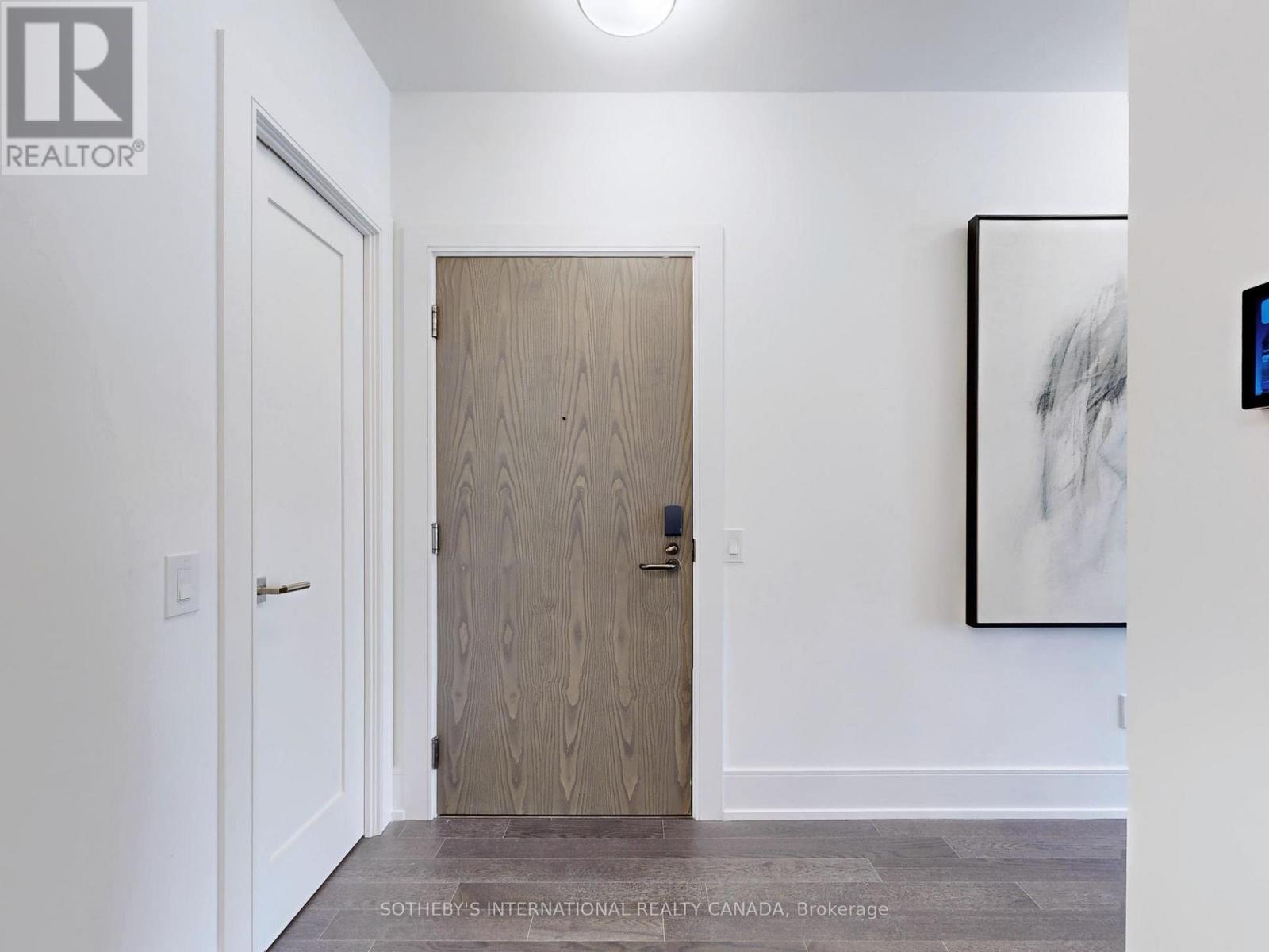 518 - 30 Inn On The Park Drive, Toronto, Ontario  M3C 0P7 - Photo 6 - C12244249