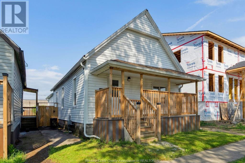 Property at 537 MARENTETTE AVENUE image 3