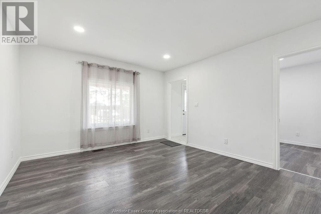 Property at 537 MARENTETTE AVENUE image 5