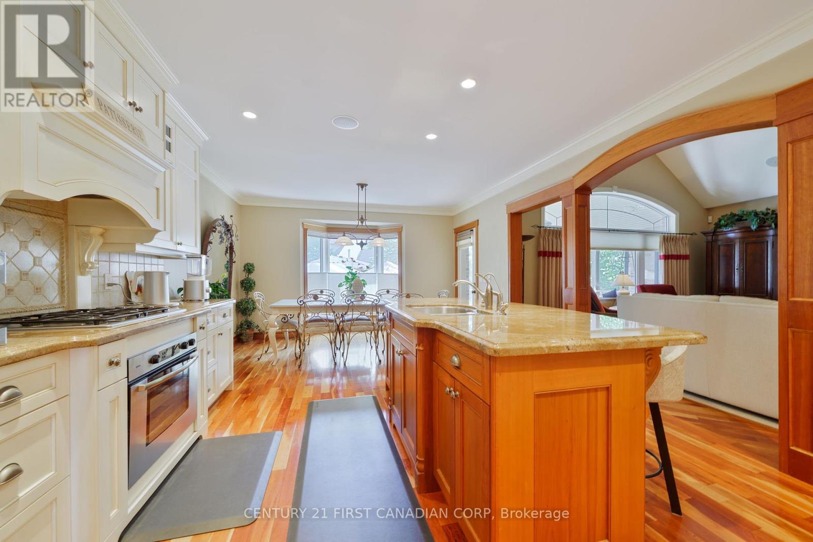 2091 Valleyrun Boulevard, London North, Ontario  N6G 5M7 - Photo 15 - X12244291