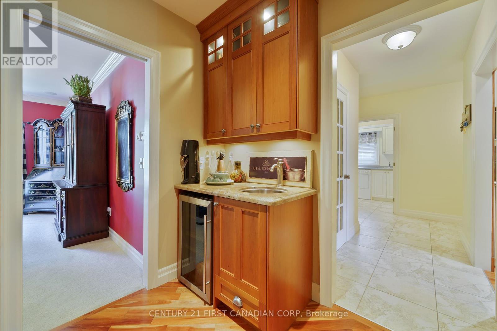 2091 Valleyrun Boulevard, London North, Ontario  N6G 5M7 - Photo 17 - X12244291