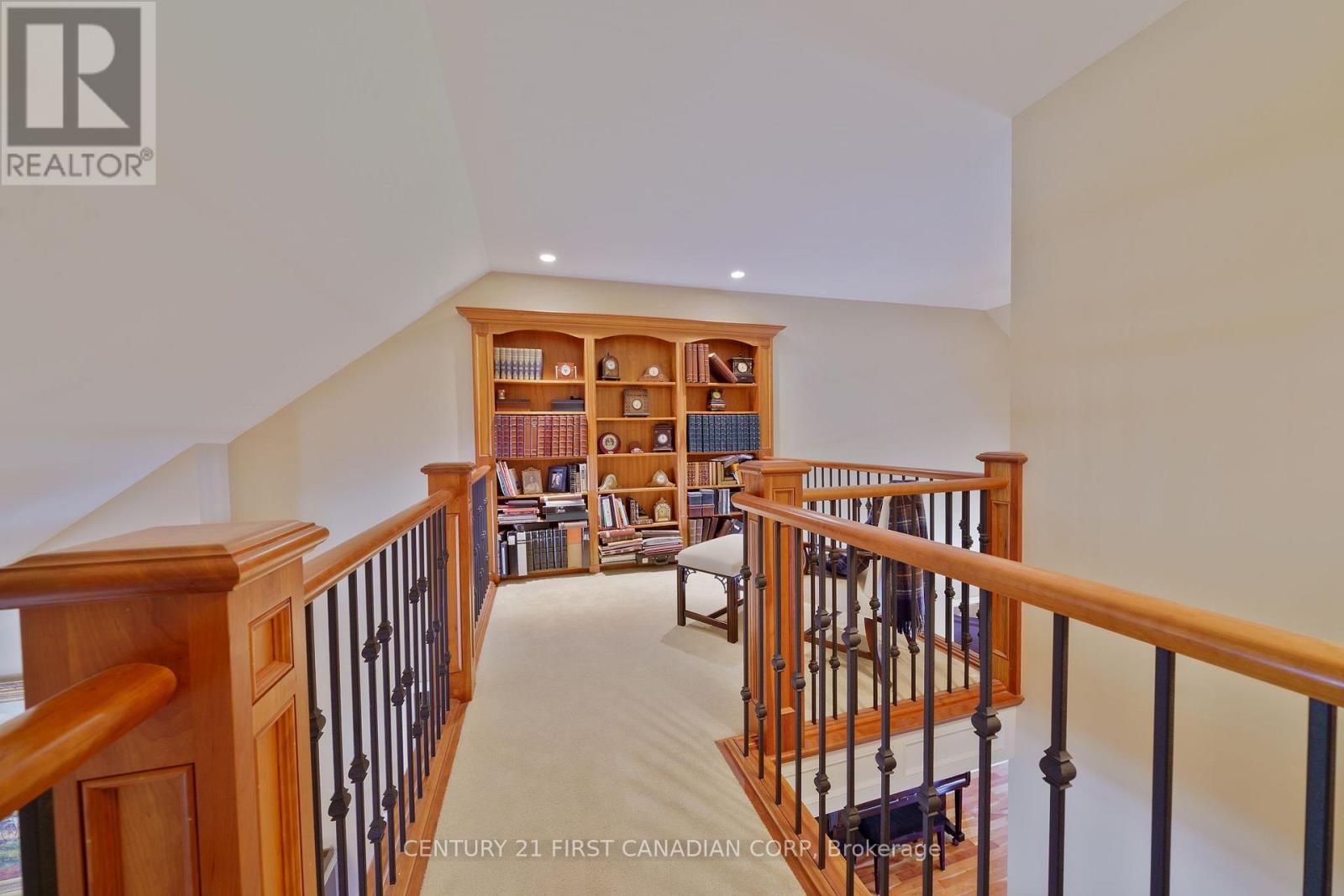 2091 Valleyrun Boulevard, London North, Ontario  N6G 5M7 - Photo 27 - X12244291