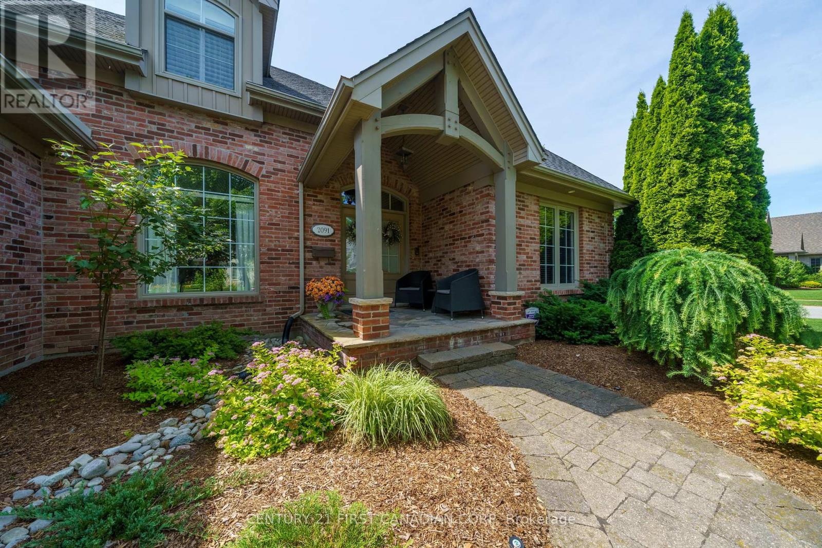 Property at 2091 VALLEYRUN BOULEVARD image 3