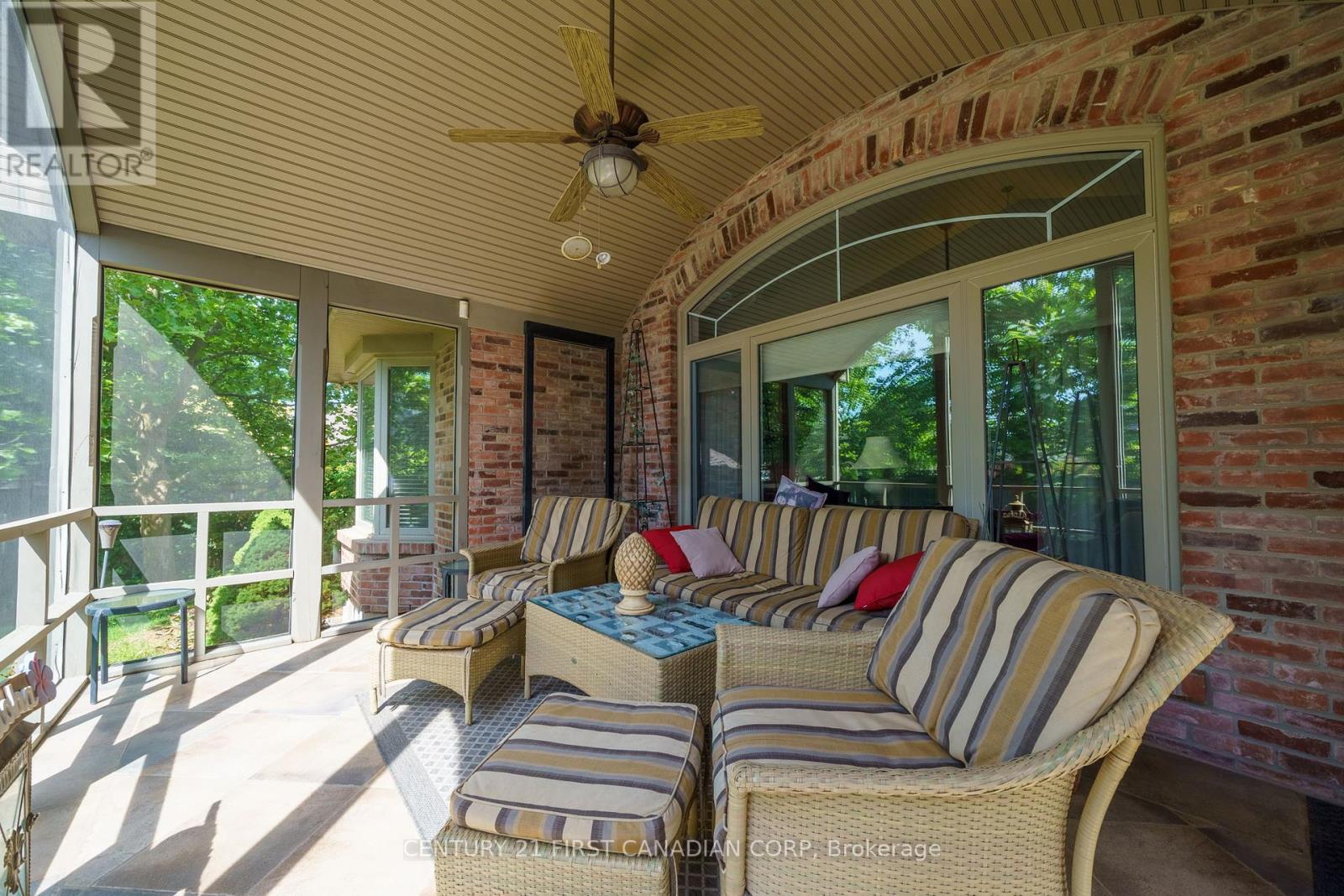 2091 Valleyrun Boulevard, London North, Ontario  N6G 5M7 - Photo 41 - X12244291