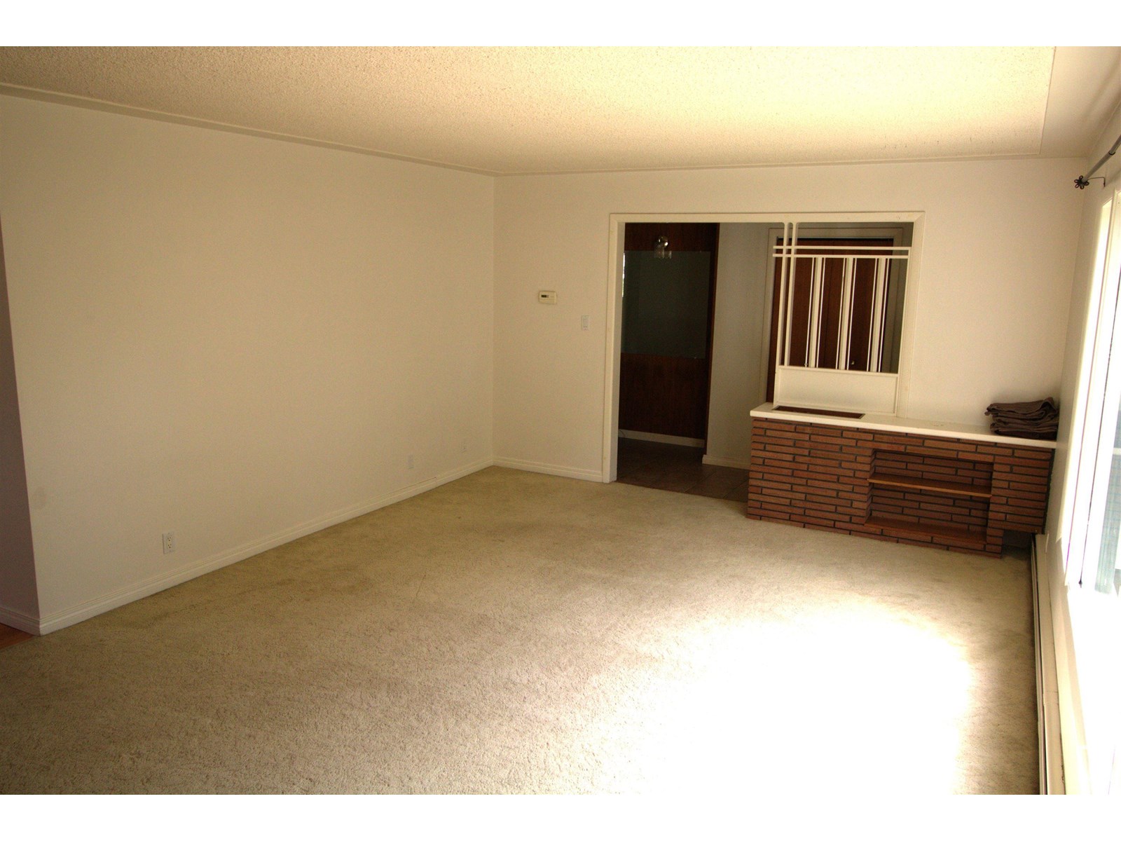 Property at 12411 89 ST NW image 5