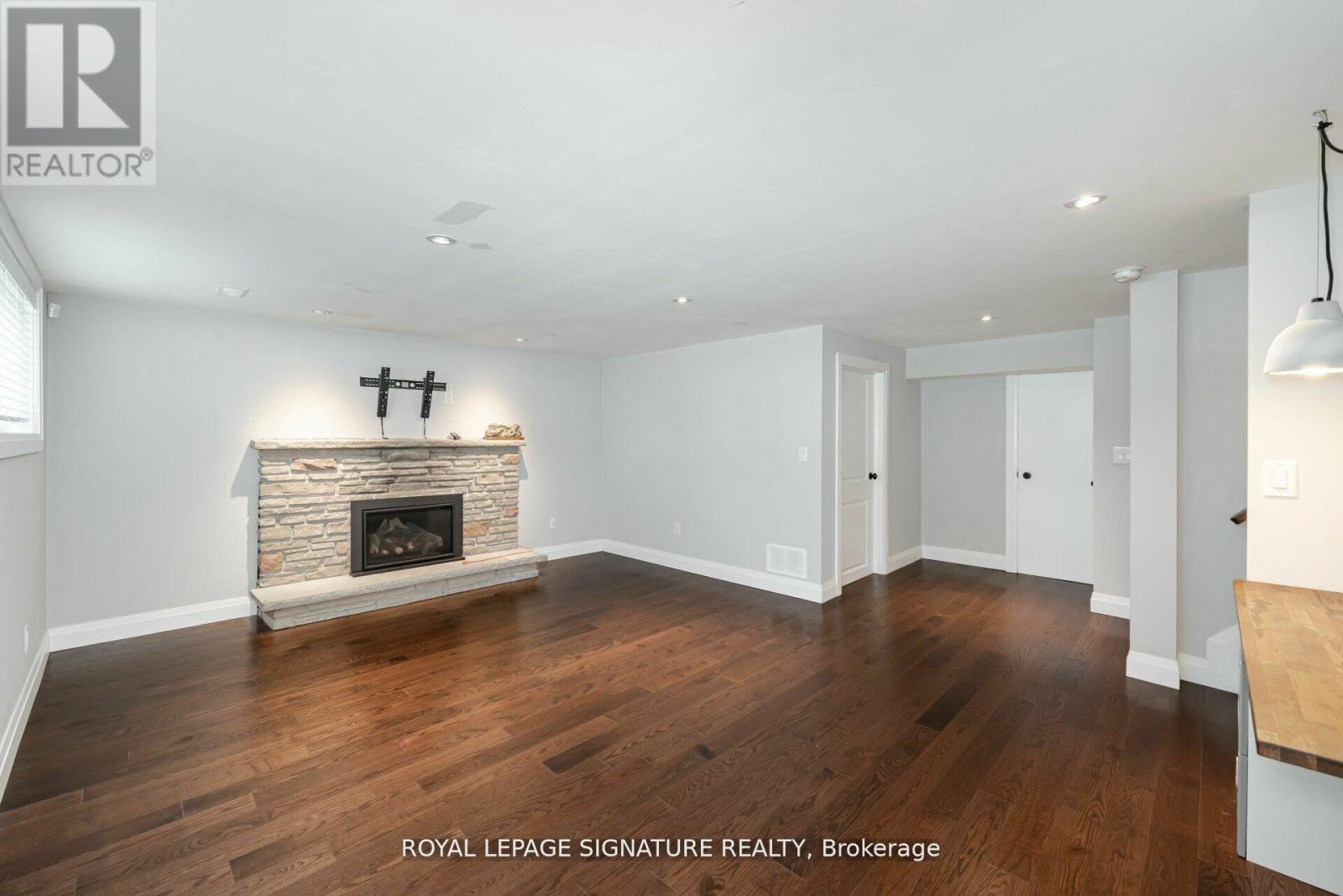 2497 Wyatt Street, Oakville, Ontario  L6L 2M7 - Photo 21 - W12244141
