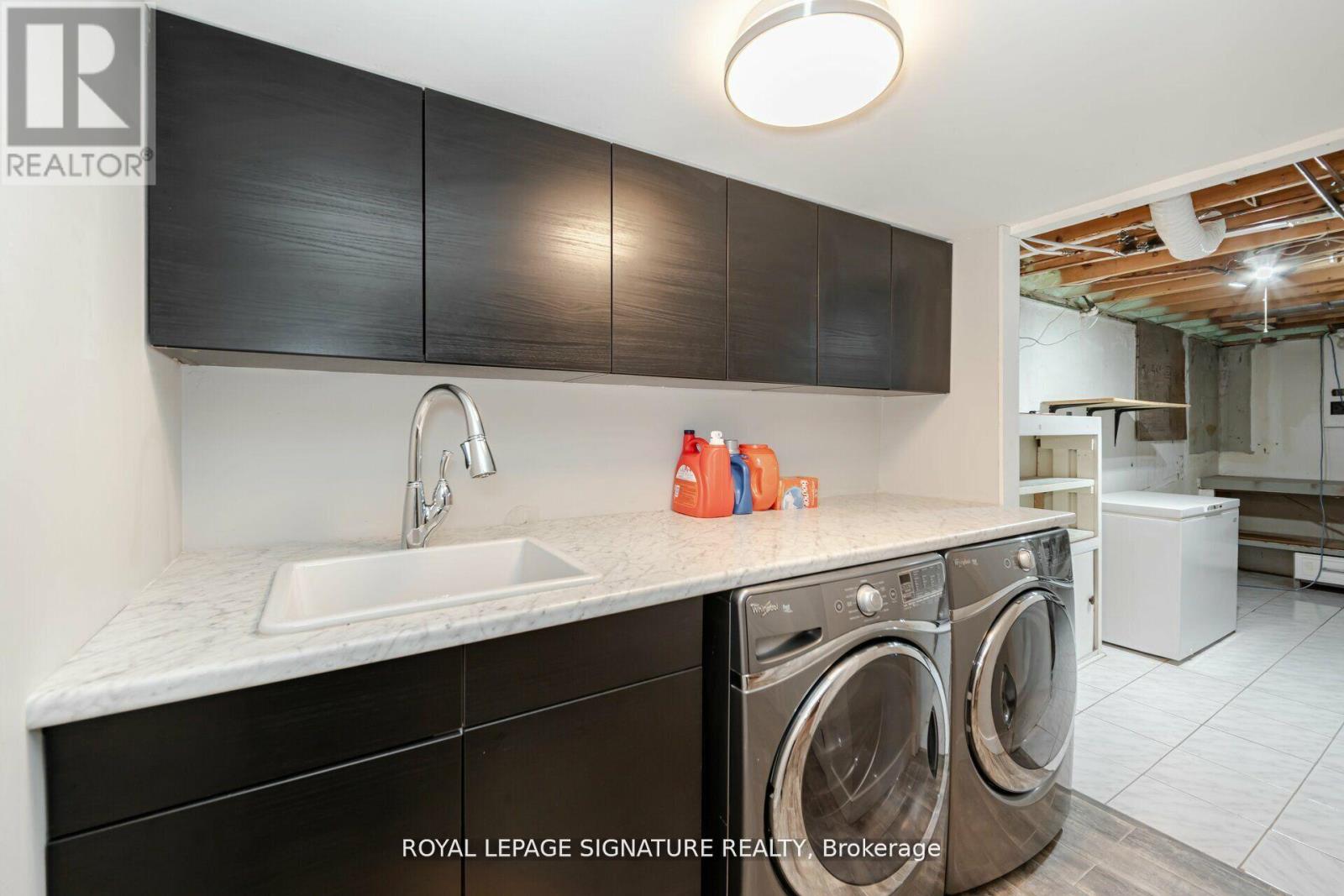 2497 Wyatt Street, Oakville, Ontario  L6L 2M7 - Photo 27 - W12244141