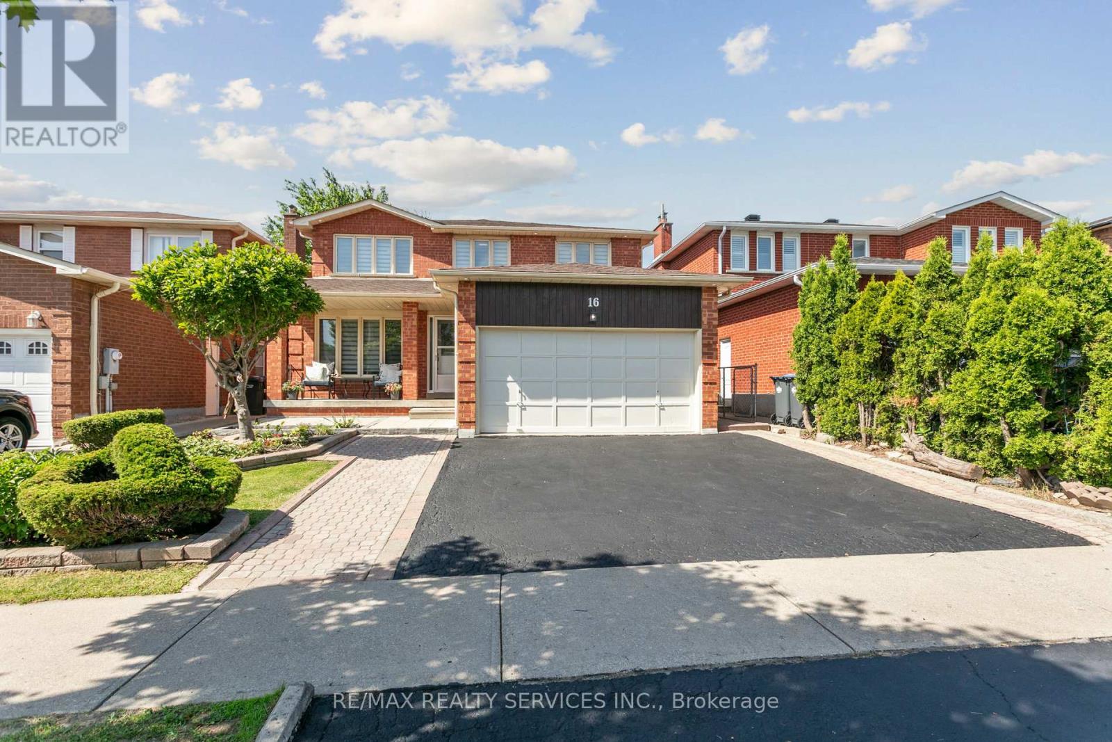 Property at 16 SUNFOREST DRIVE image 1