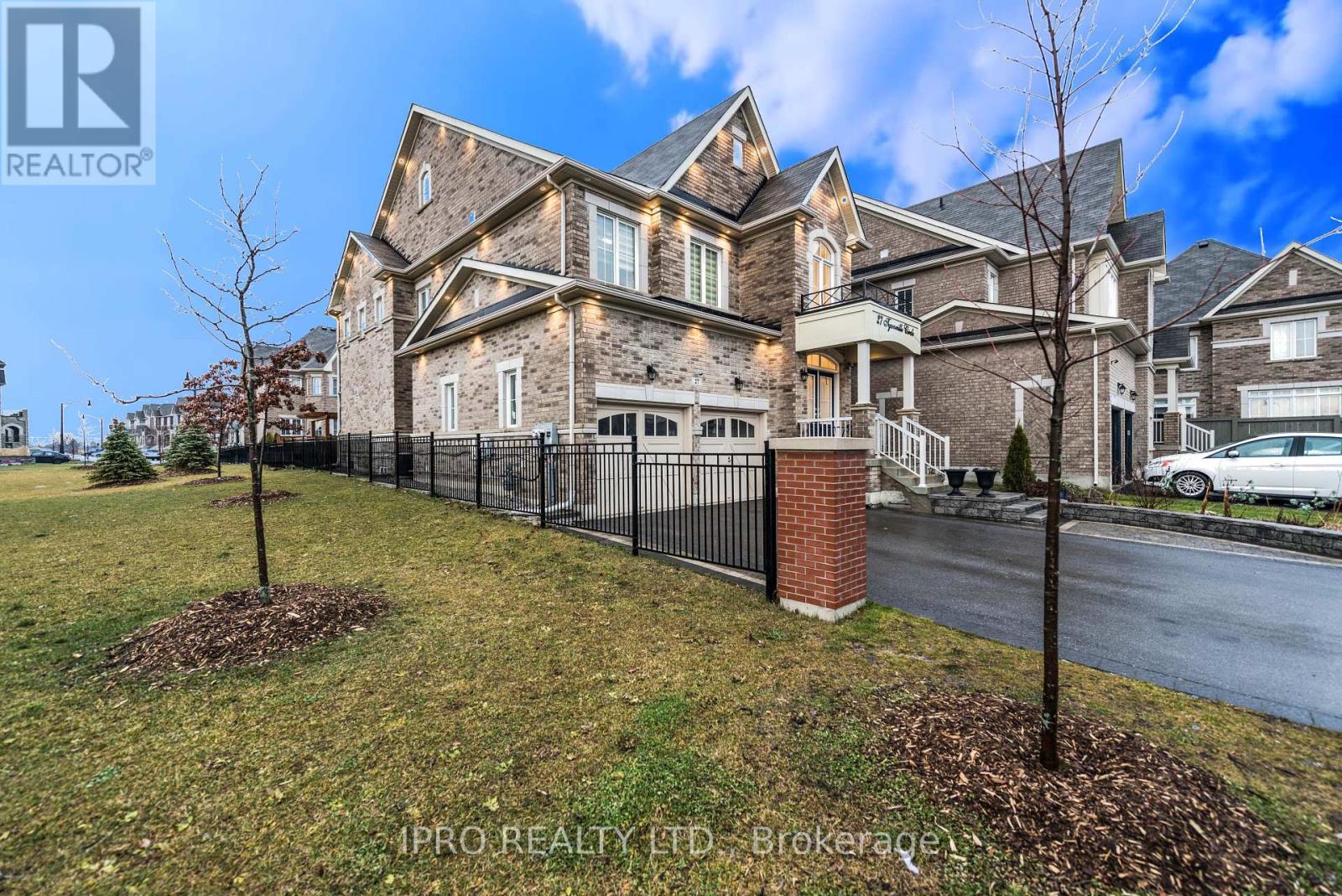 Property at 27 TYSONVILLE CIRCLE image 2