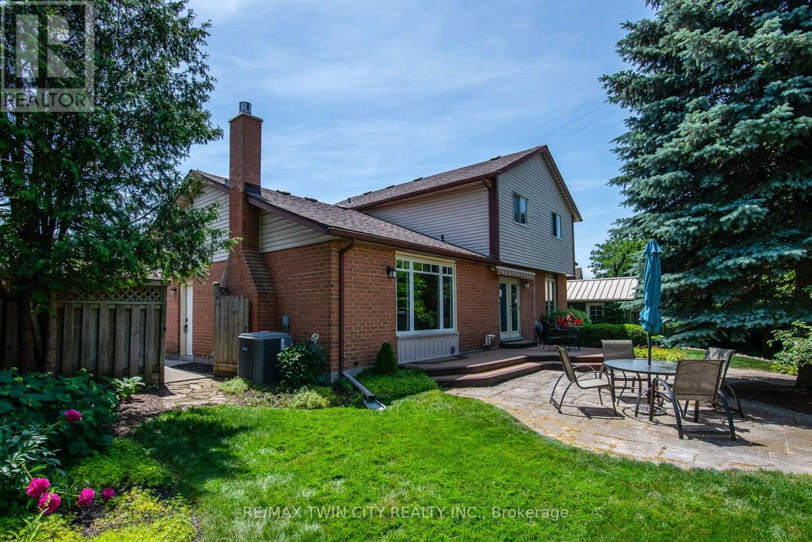Property at 162 AMBLESIDE COURT image 4