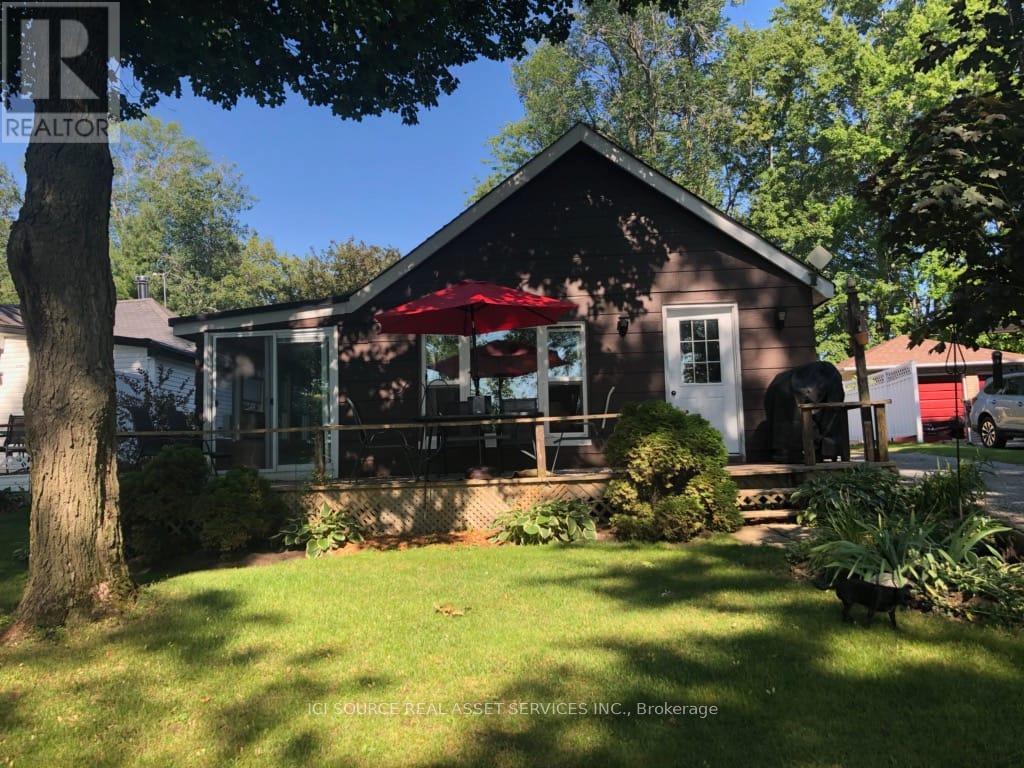 251 Avery Point, Kawartha Lakes, Ontario  L0K 1W0 - Photo 1 - X12244202