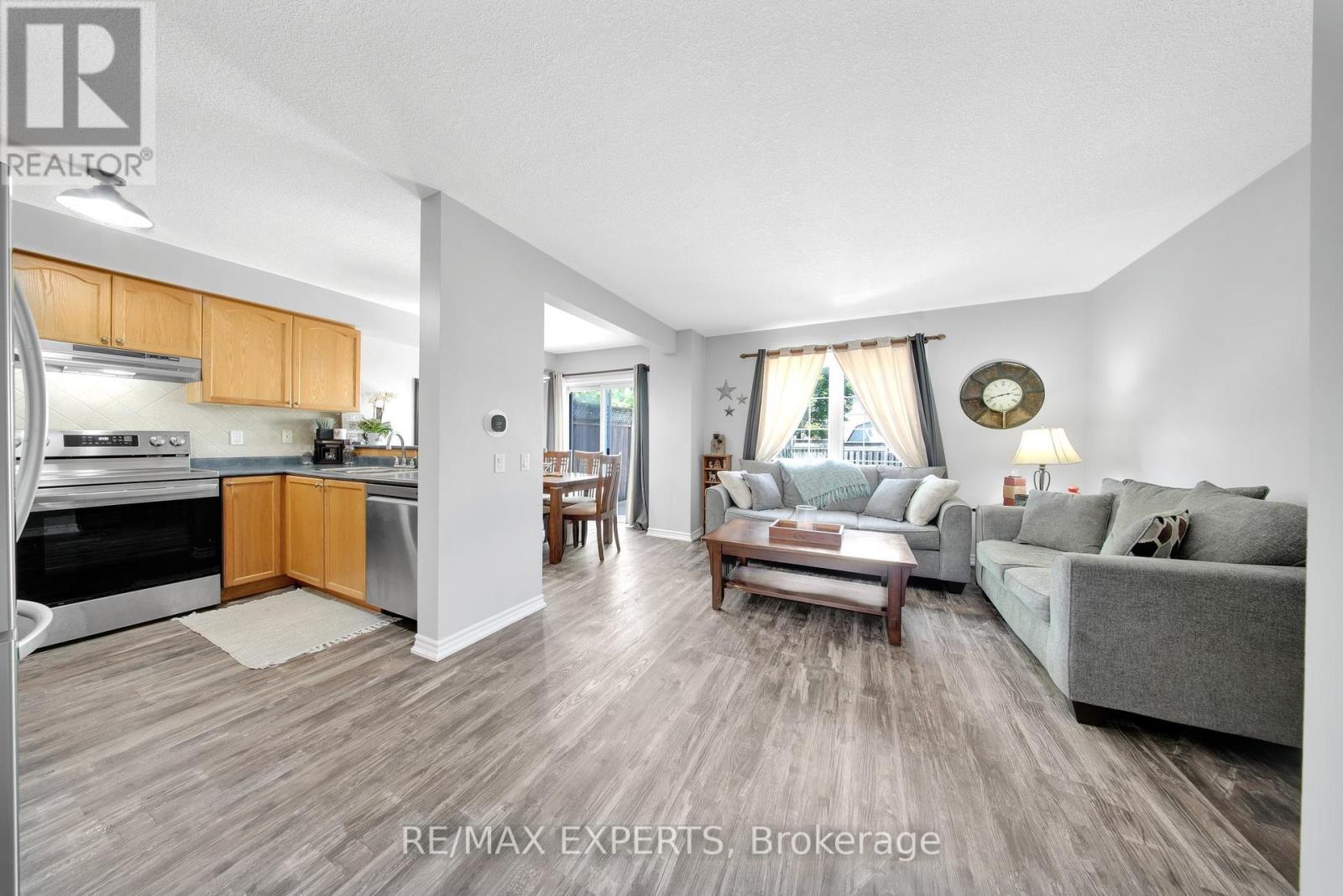 150 Marion Street, Shelburne, Ontario  L9V 3C1 - Photo 6 - X12244231