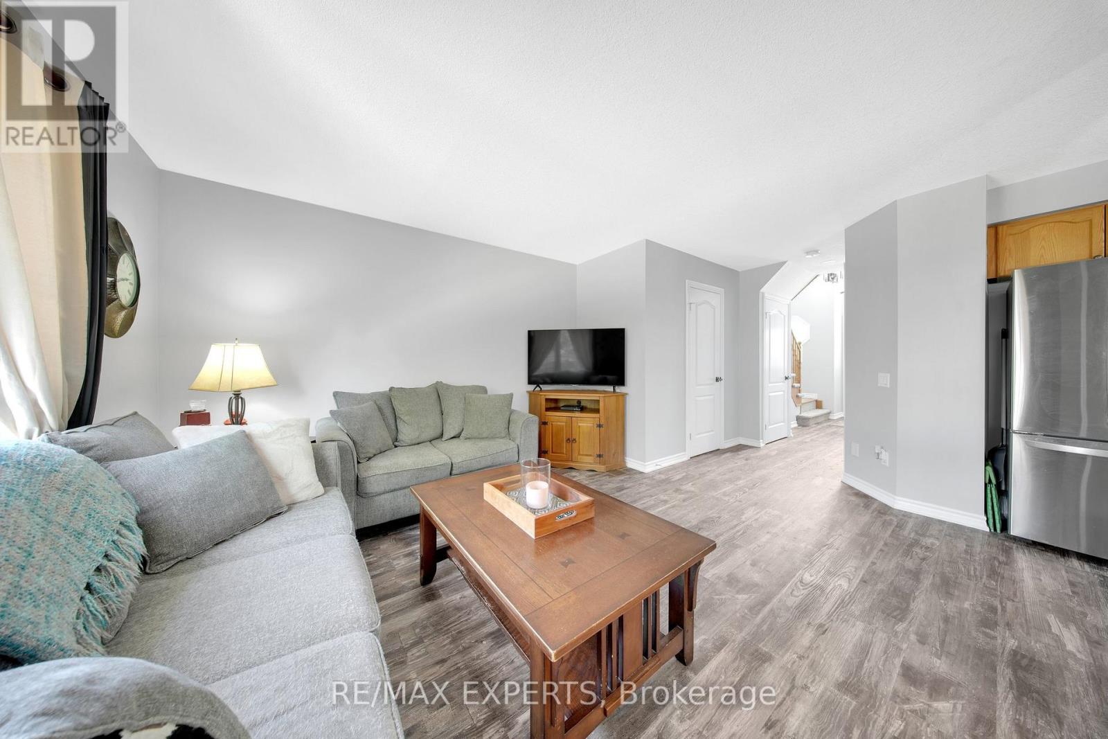 150 Marion Street, Shelburne, Ontario  L9V 3C1 - Photo 9 - X12244231