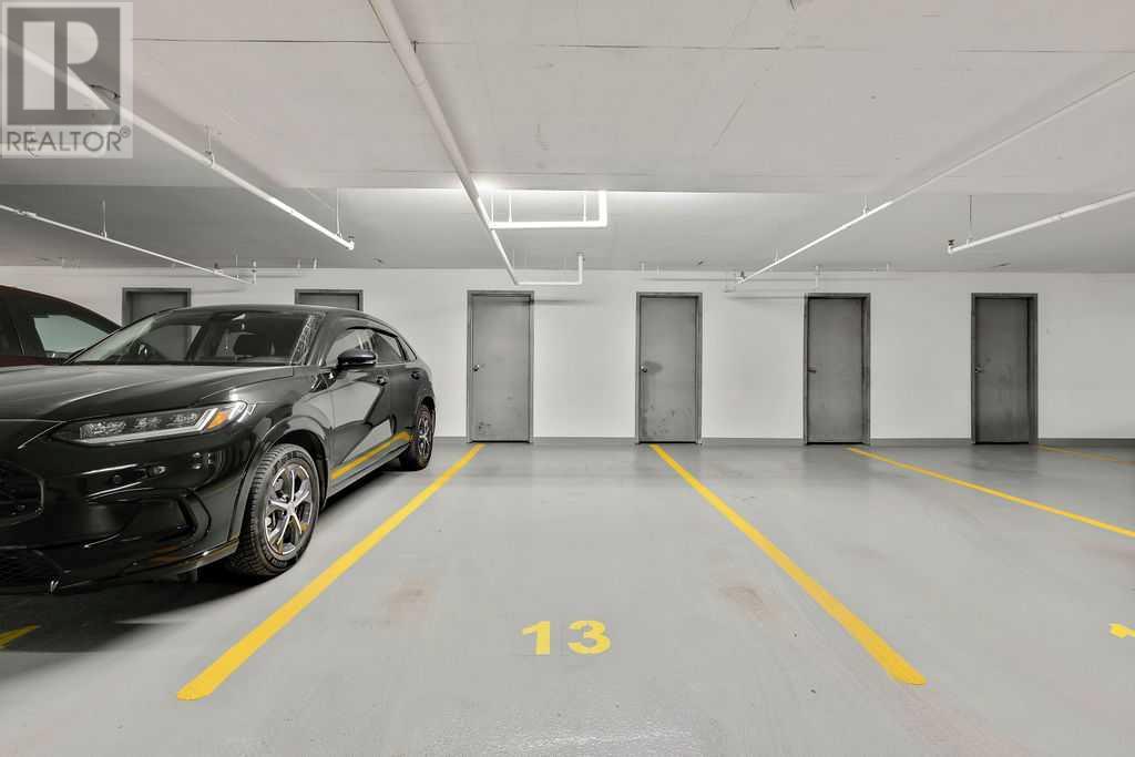 Property at 8117, 70 Panamount Drive NW image 4