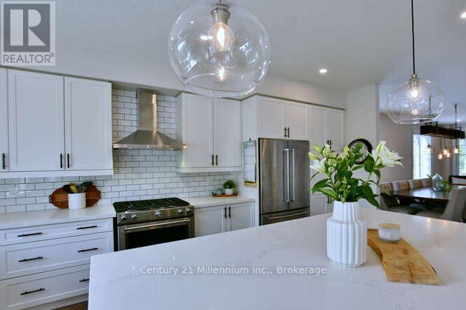 Property at 3 GILPIN CRESCENT image 3