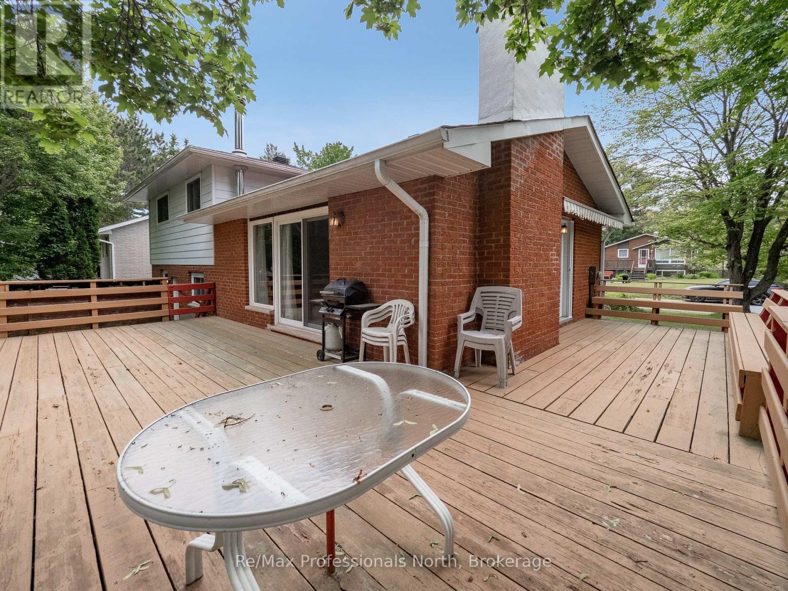 600 David Street, Gravenhurst, Ontario  P1P 1M2 - Photo 30 - X12239979