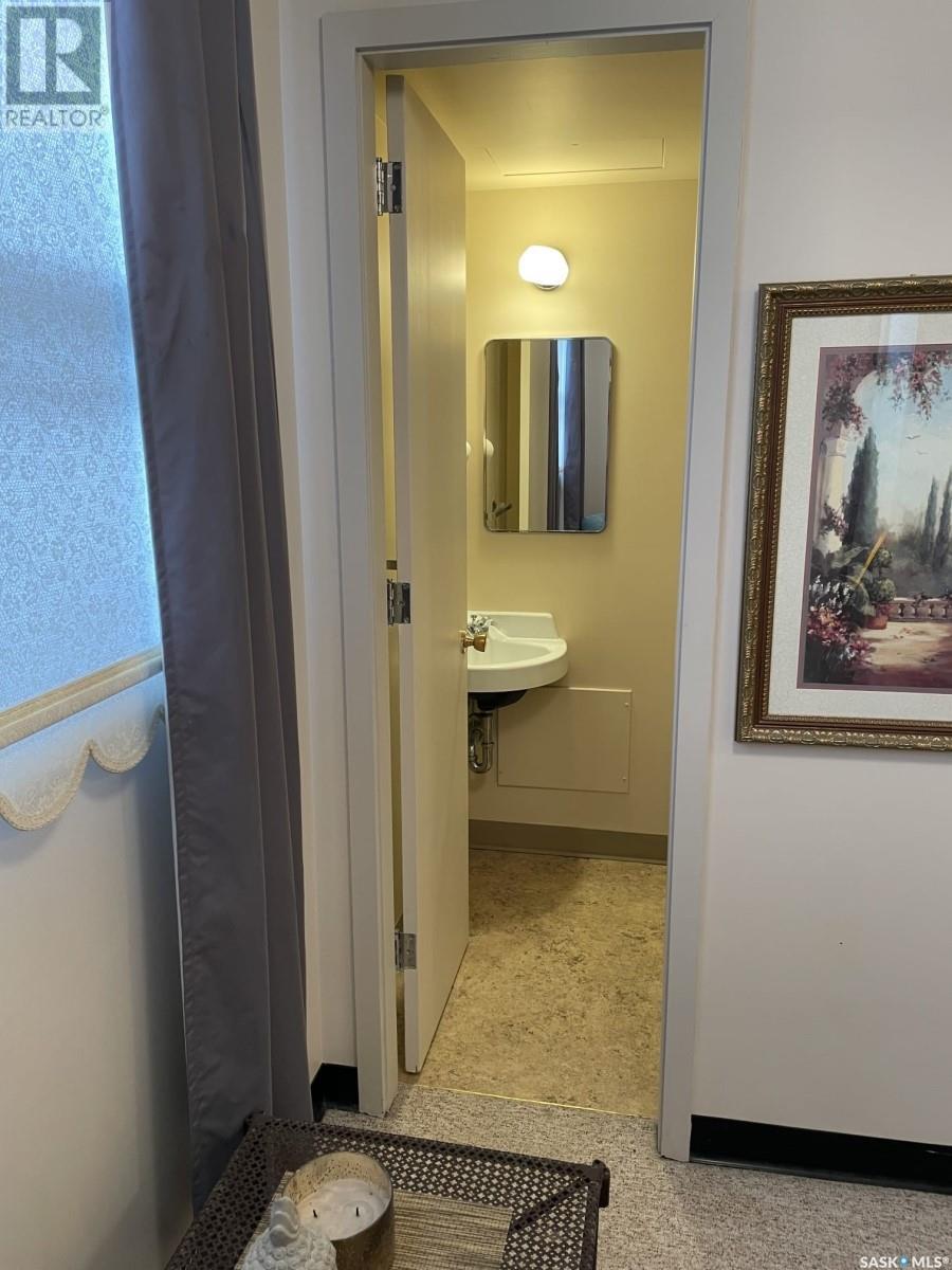 433 3rd Street E, Shaunavon, Saskatchewan  S0N 2M0 - Photo 18 - SK010705