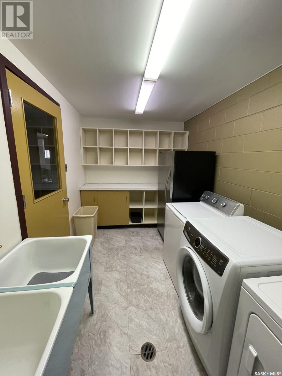 433 3rd Street E, Shaunavon, Saskatchewan  S0N 2M0 - Photo 21 - SK010705